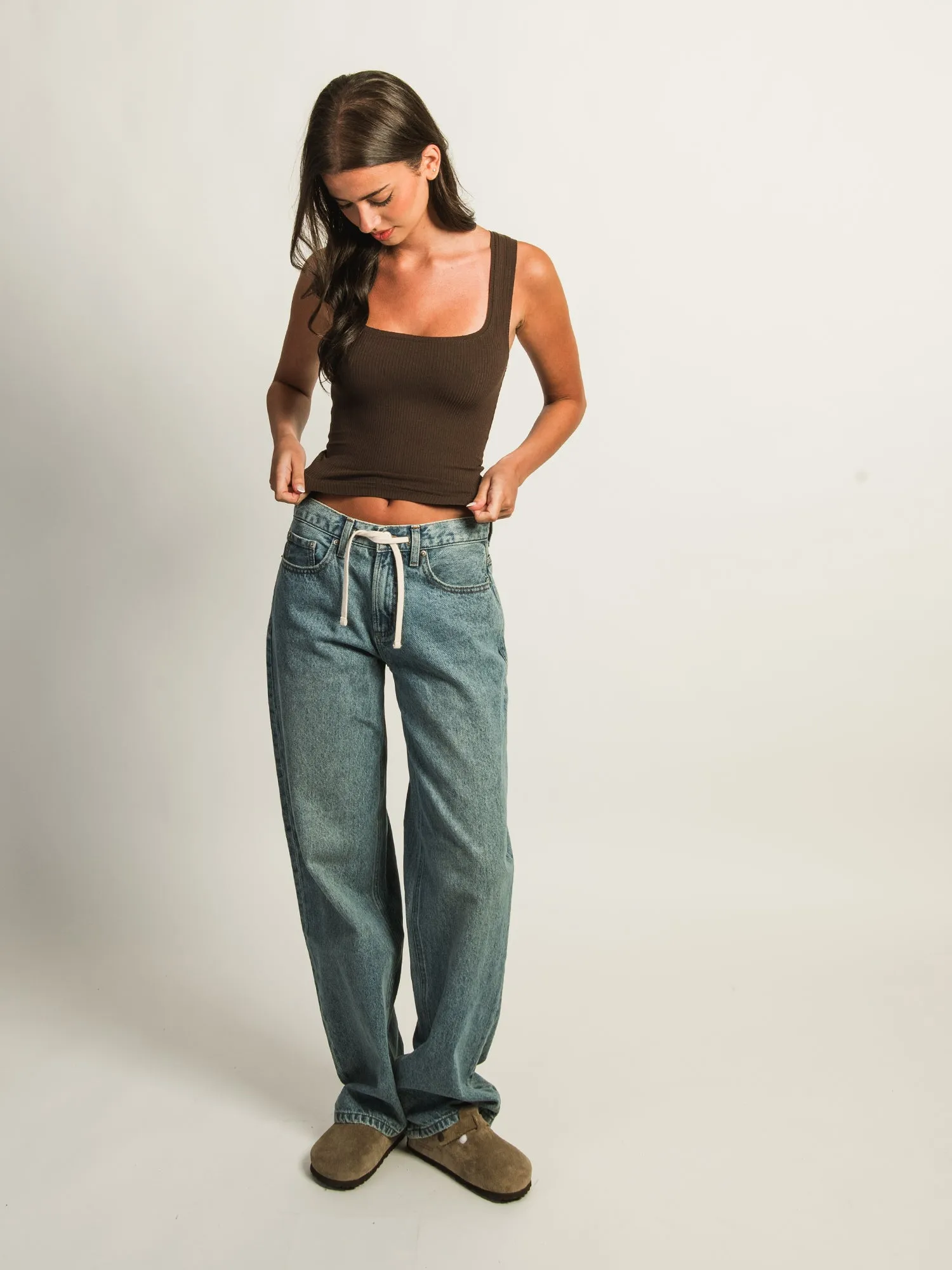 HARLOW ESSENTIAL LUXE TANK TOP - CHOCOLATE sold by Harlow product image thumbnail 2