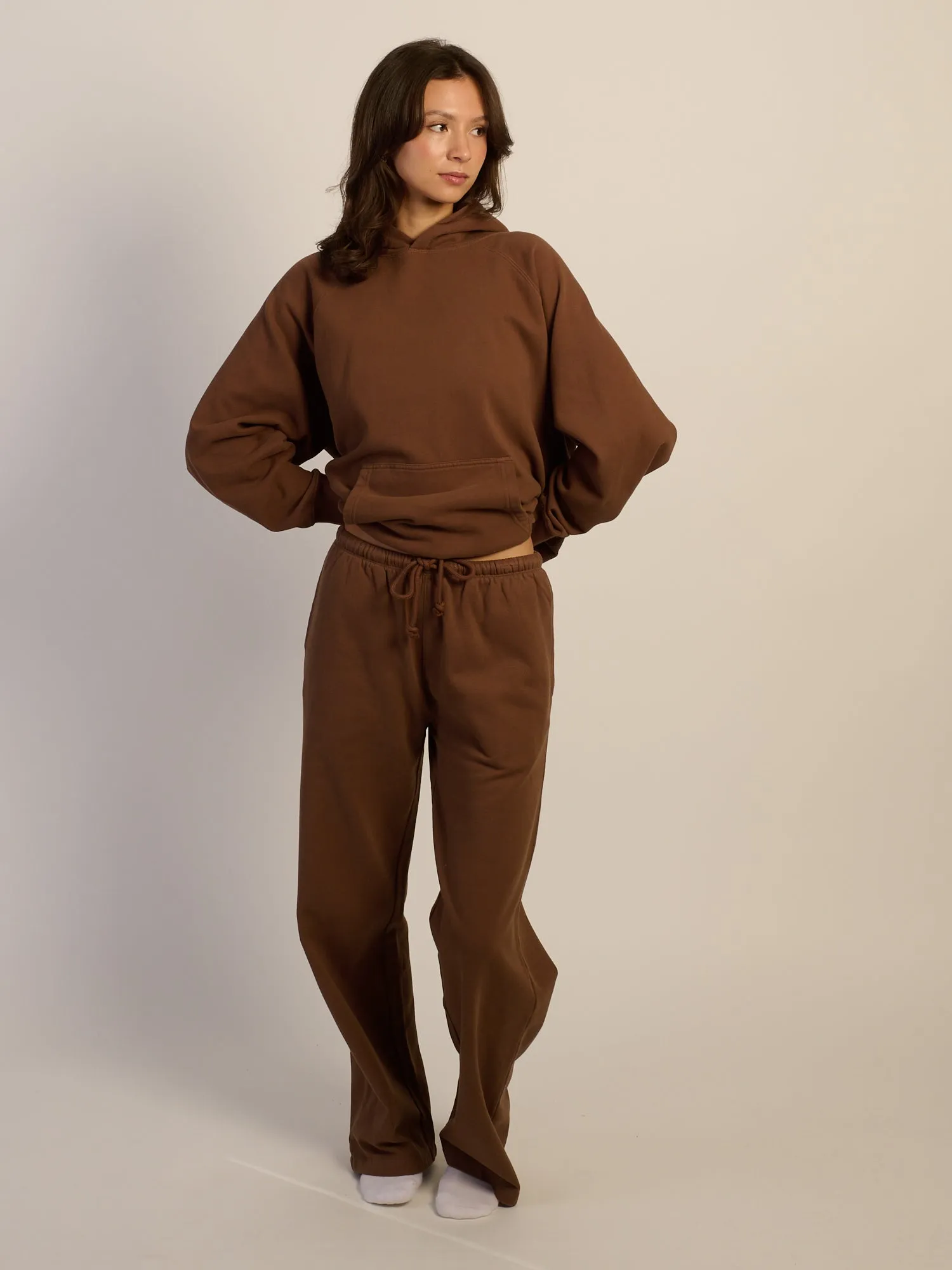 HARLOW STELLA STRAIGHT LEG SWEATPANT - CHOCOLATE sold by Harlow product image thumbnail 2