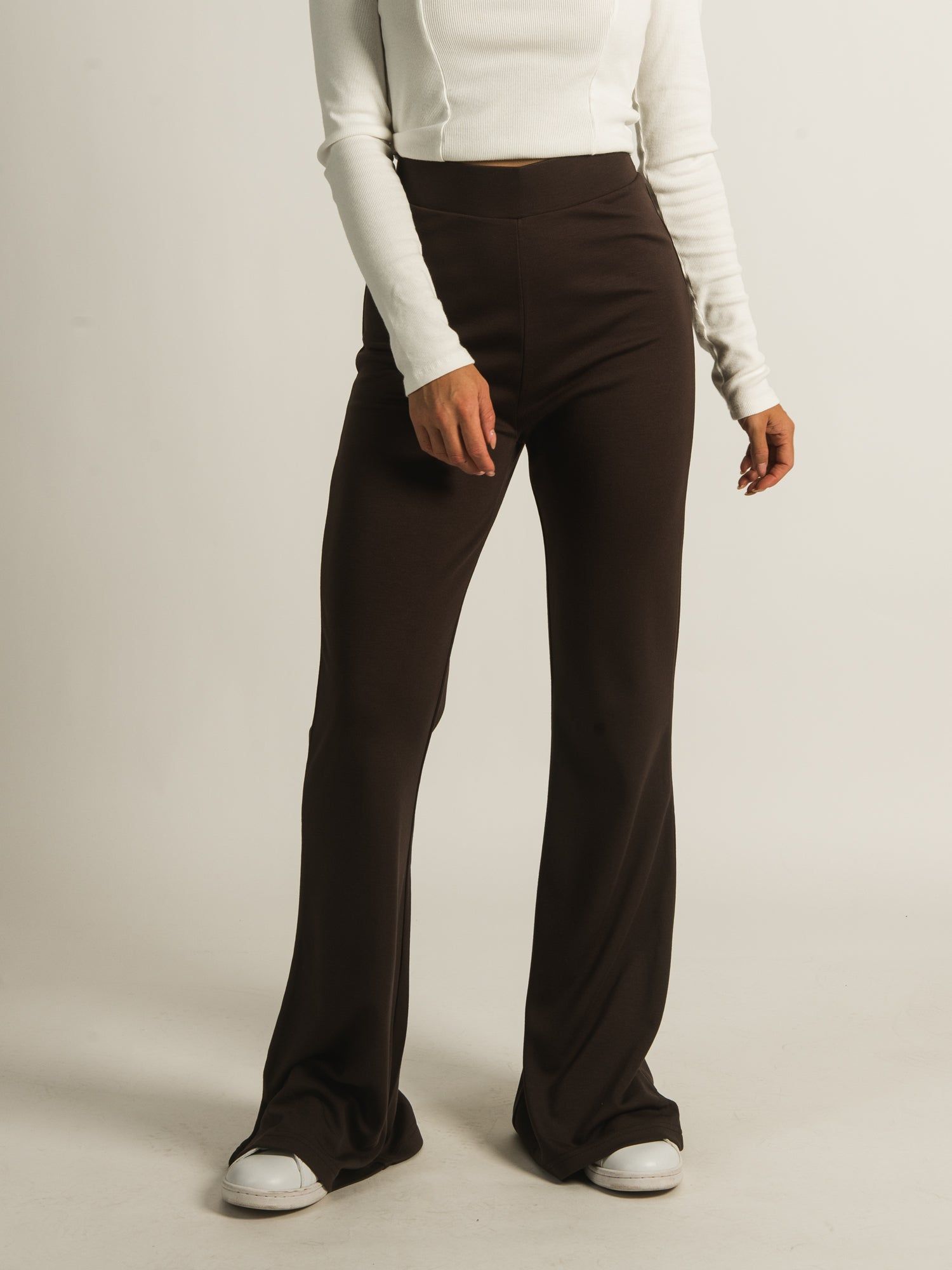 HARLOW HIGH RISE FLARE PANTS sold by Harlow product image thumbnail 2