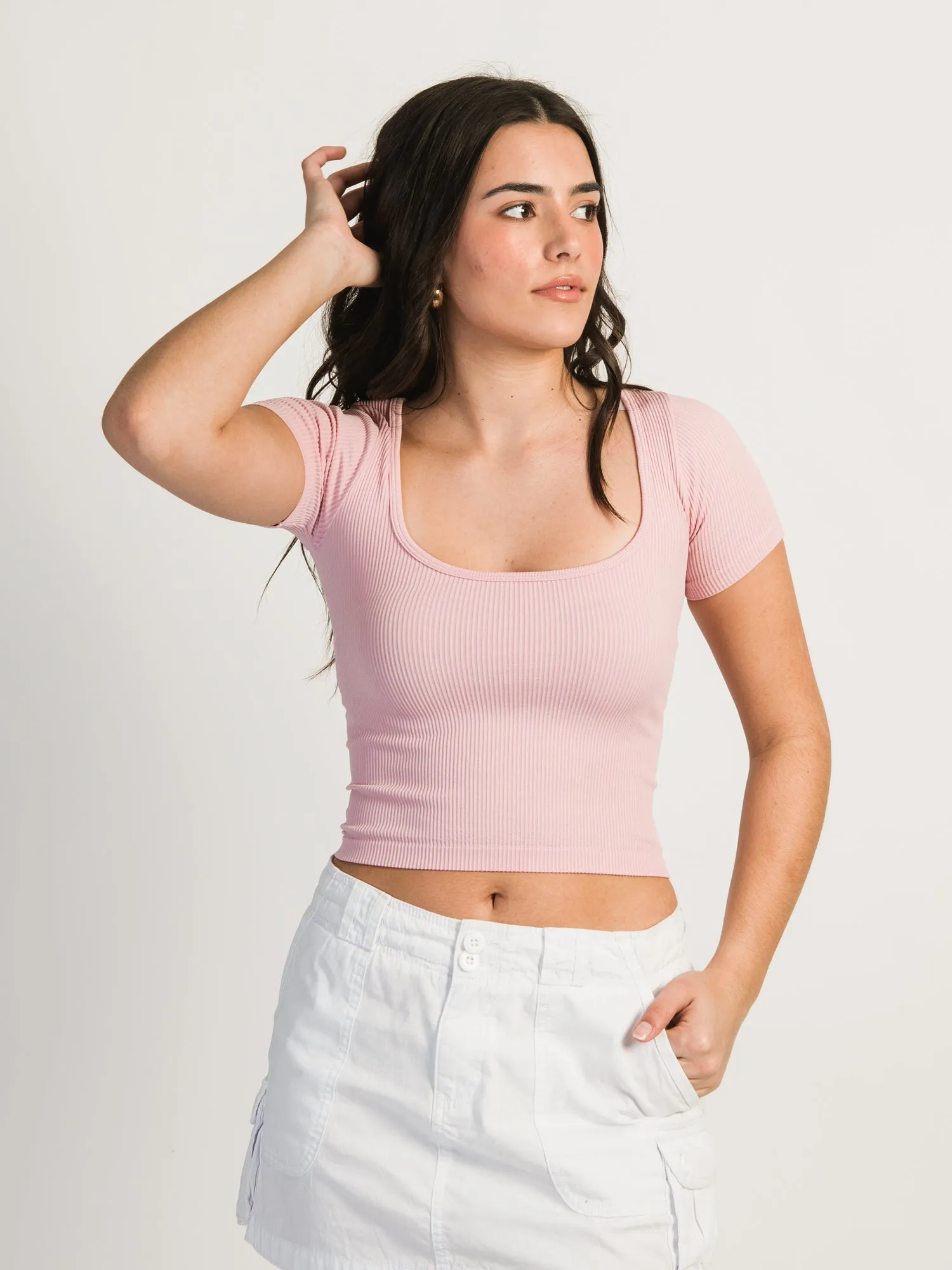 HARLOW SQUARE NECK SEAMLESS TEE - PINK sold by Harlow