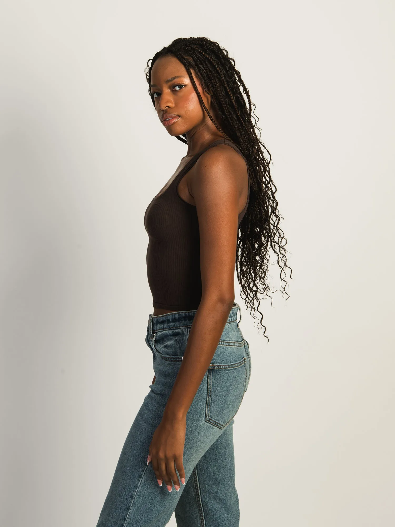 HARLOW ESSENTIAL LUXE TANK TOP - CHOCOLATE sold by Harlow product image thumbnail 3