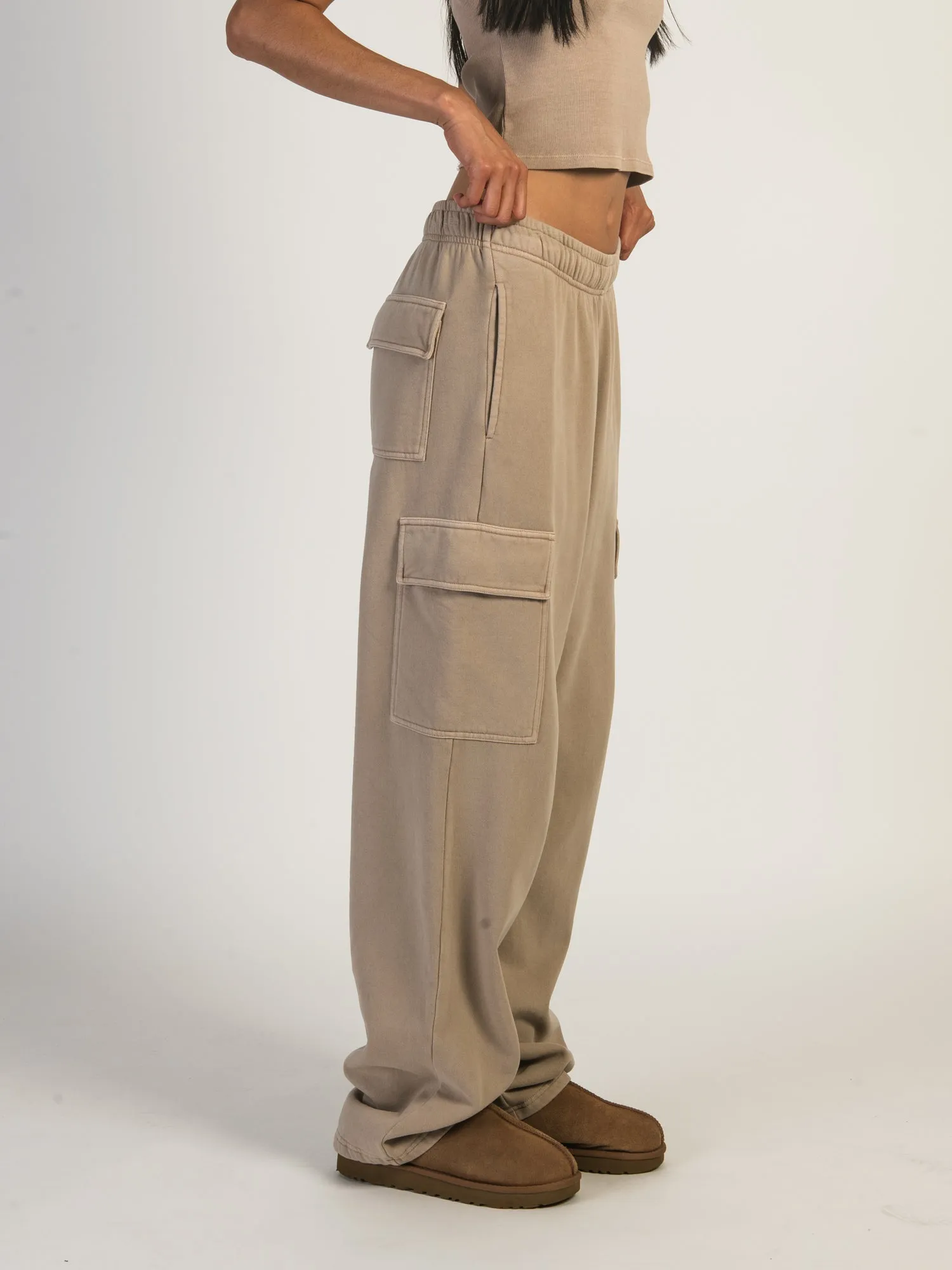 HARLOW ANDI CARGO SWEATPANTS - MOCHA sold by Harlow product image thumbnail 3