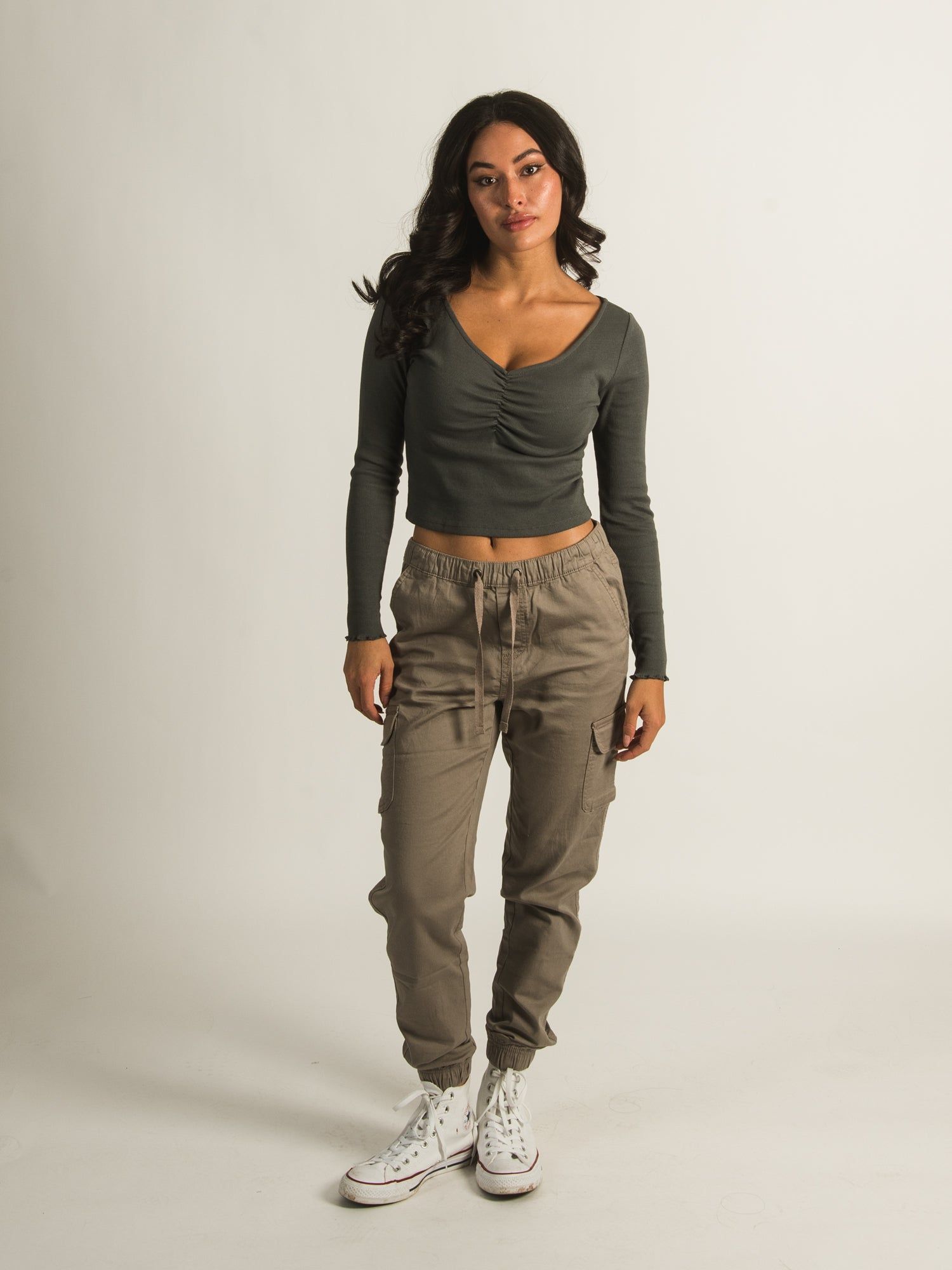 HARLOW KYLIE LONG SLEEVE VNECK sold by Harlow product image thumbnail 2