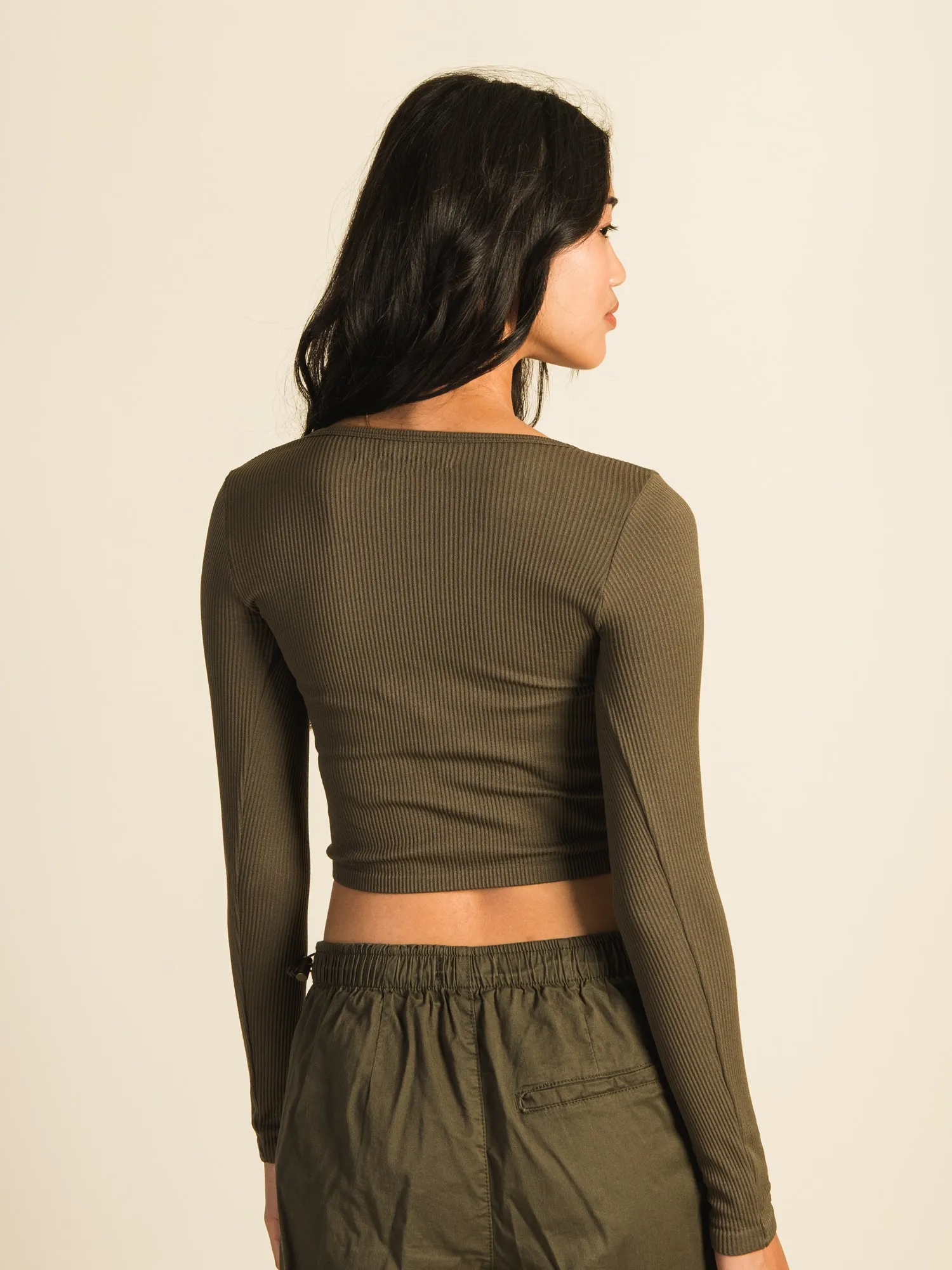 HARLOW SEAMLESS LONG SLEEVE SQUARE NECK - ARMY sold by Harlow product image thumbnail 4