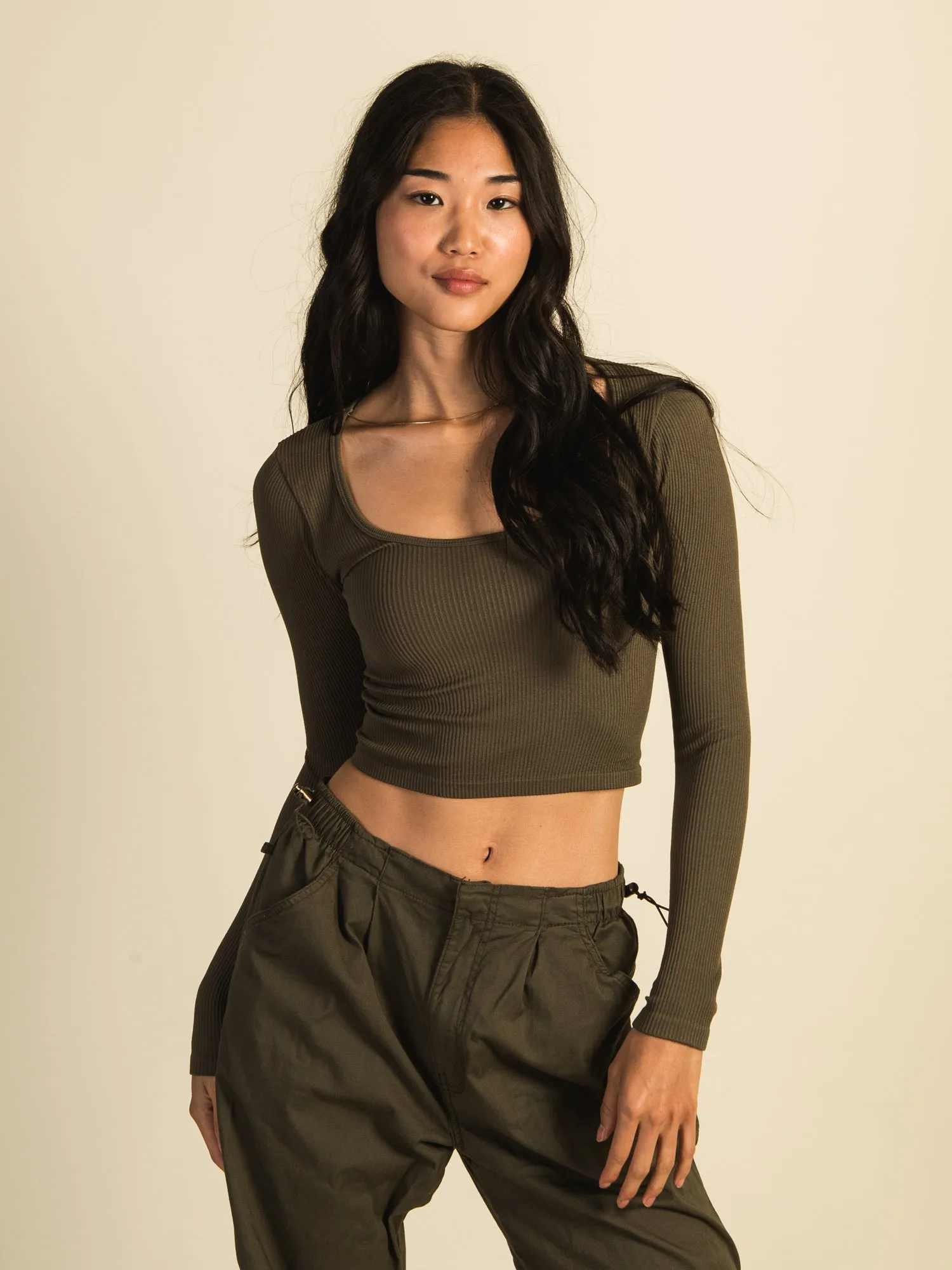 HARLOW SEAMLESS LONG SLEEVE SQUARE NECK - ARMY sold by Harlow product image thumbnail 2