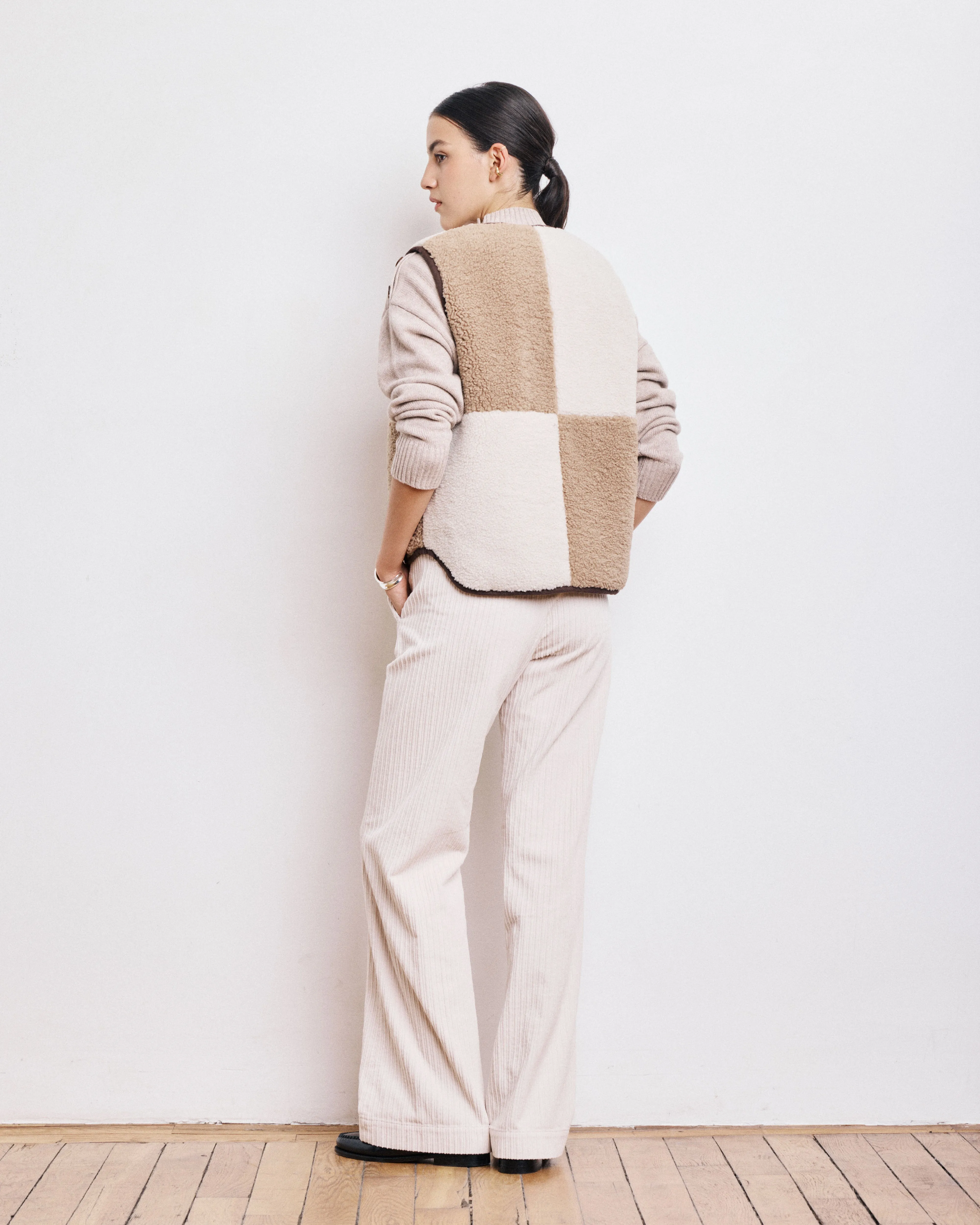 Gilet Femme en Sherpa Beige & Ecru Veepie sold by Hartford product image thumbnail 4