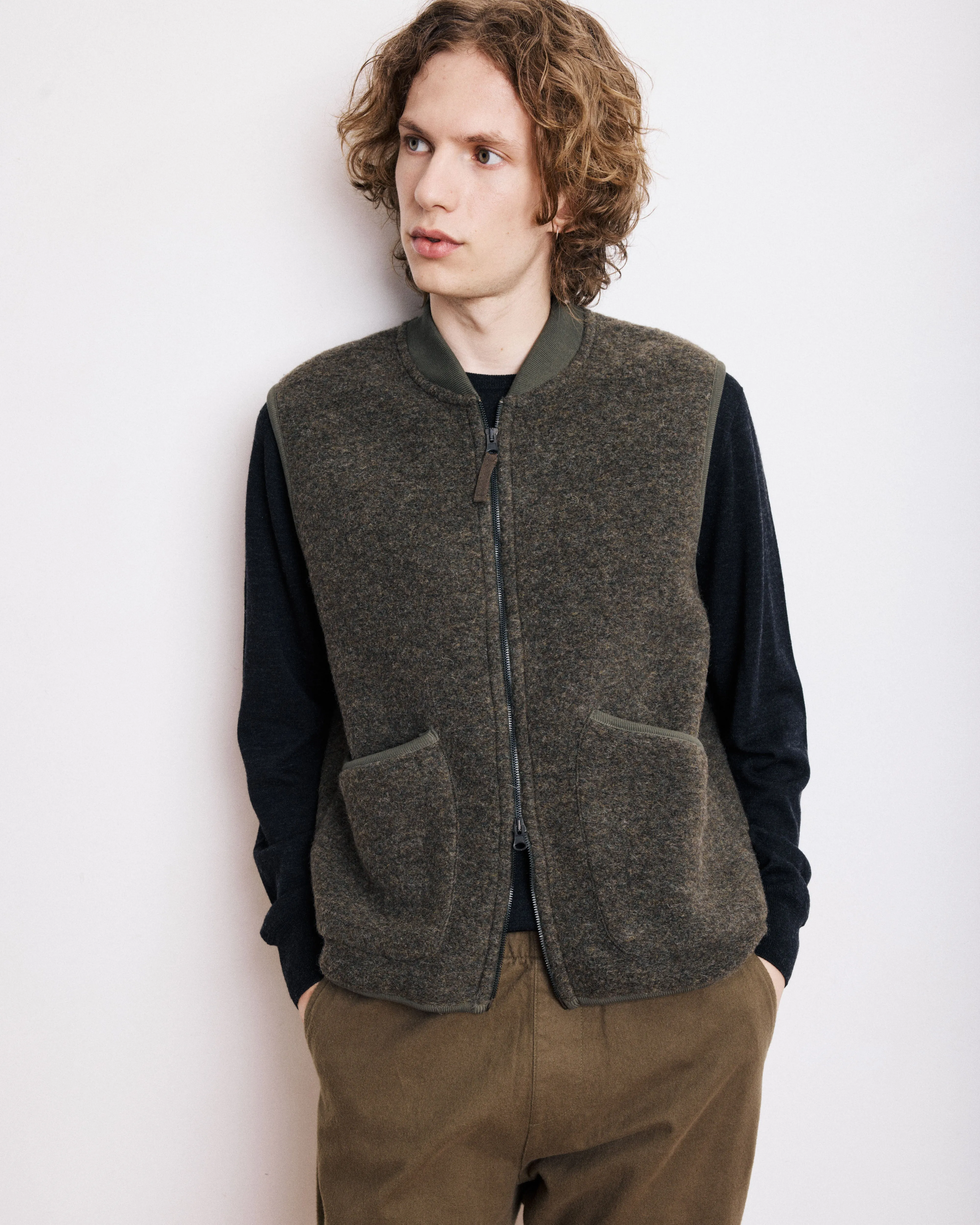 Gilet Homme en Laine Bouillie Vert Militaire Vest sold by Hartford