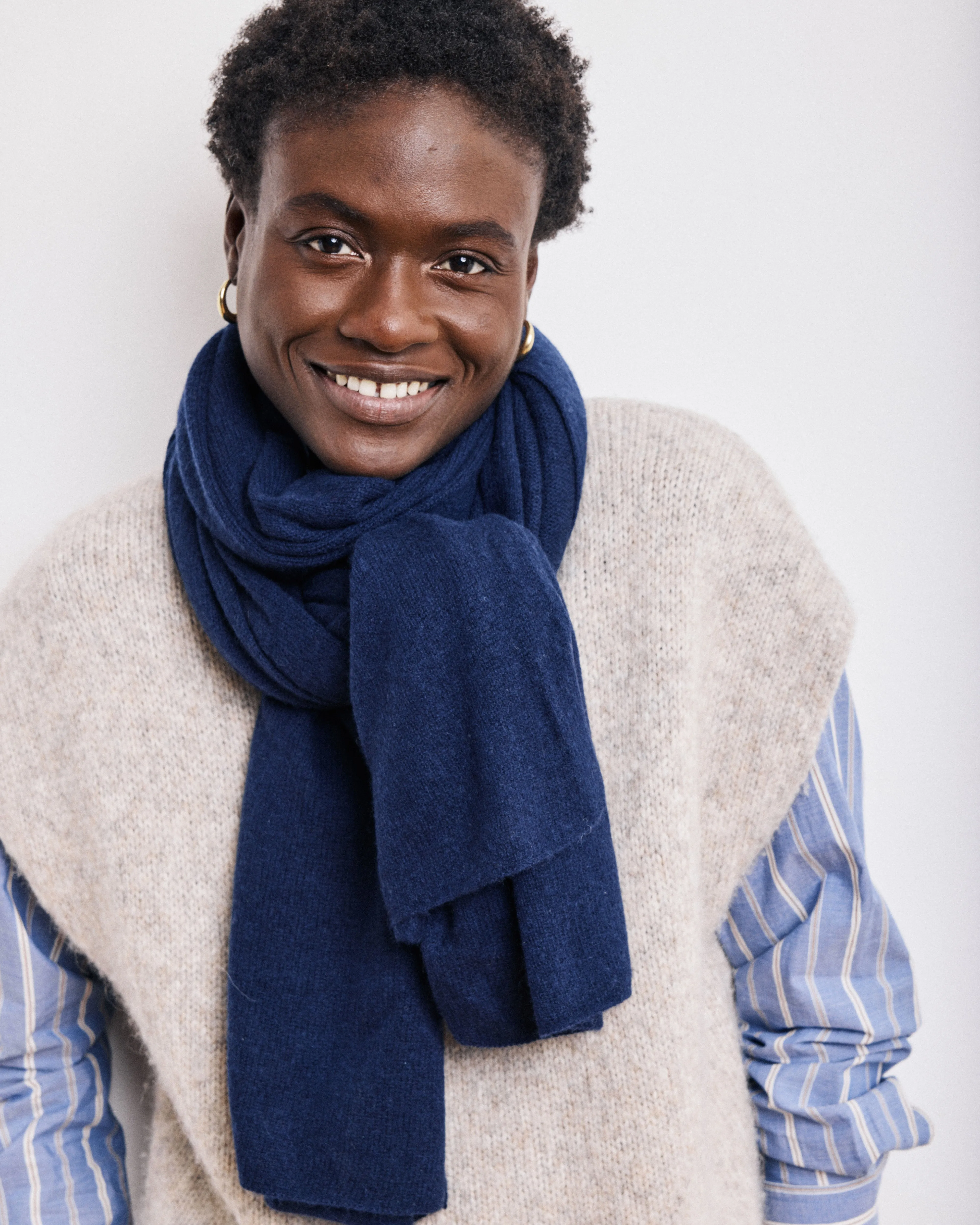 Echarpe Femme en Laine & Cachemire Bleu Marine Ment sold by Hartford product image thumbnail 2