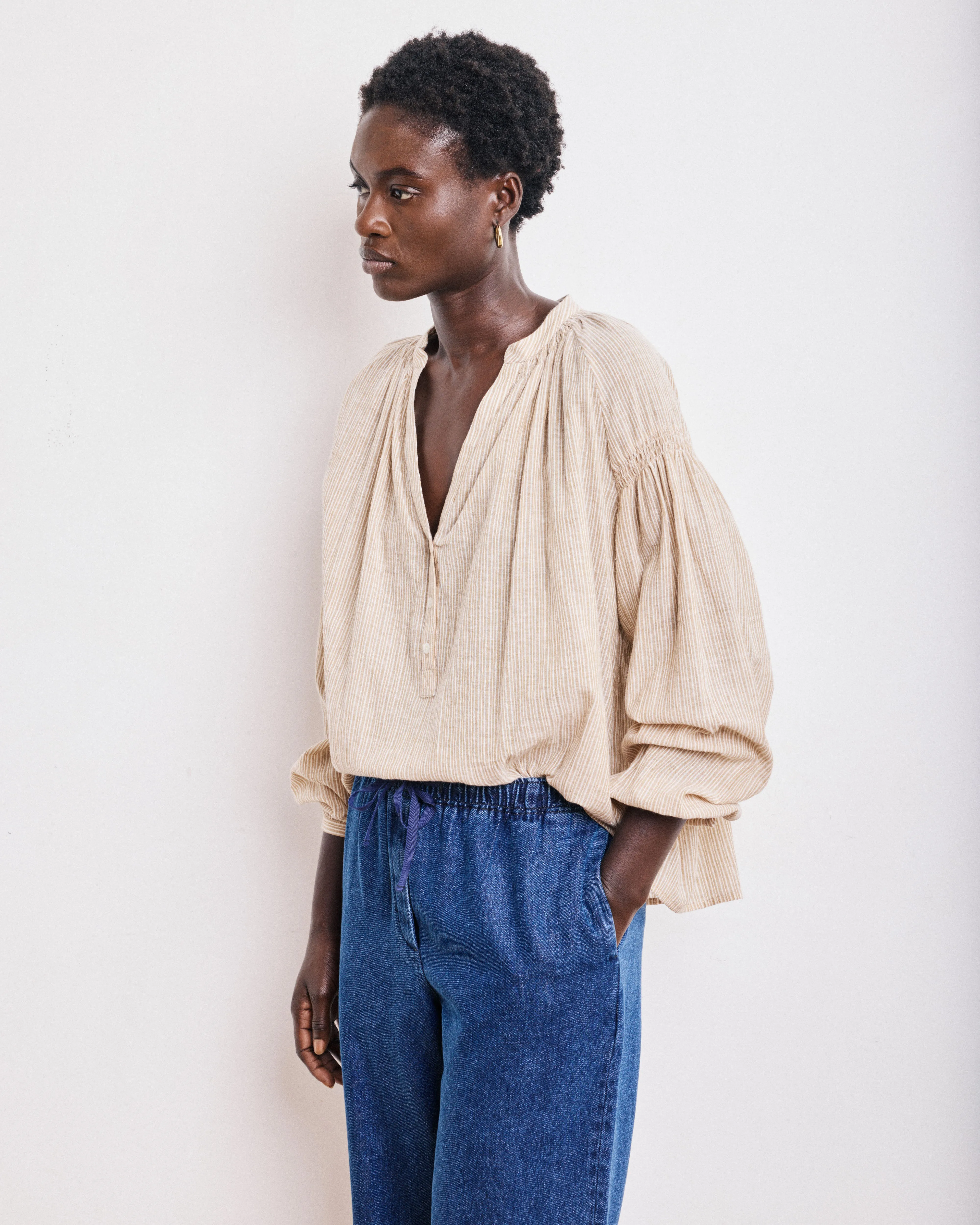 Blouse Femme en Voile de Coton Ocre Cierra sold by Hartford