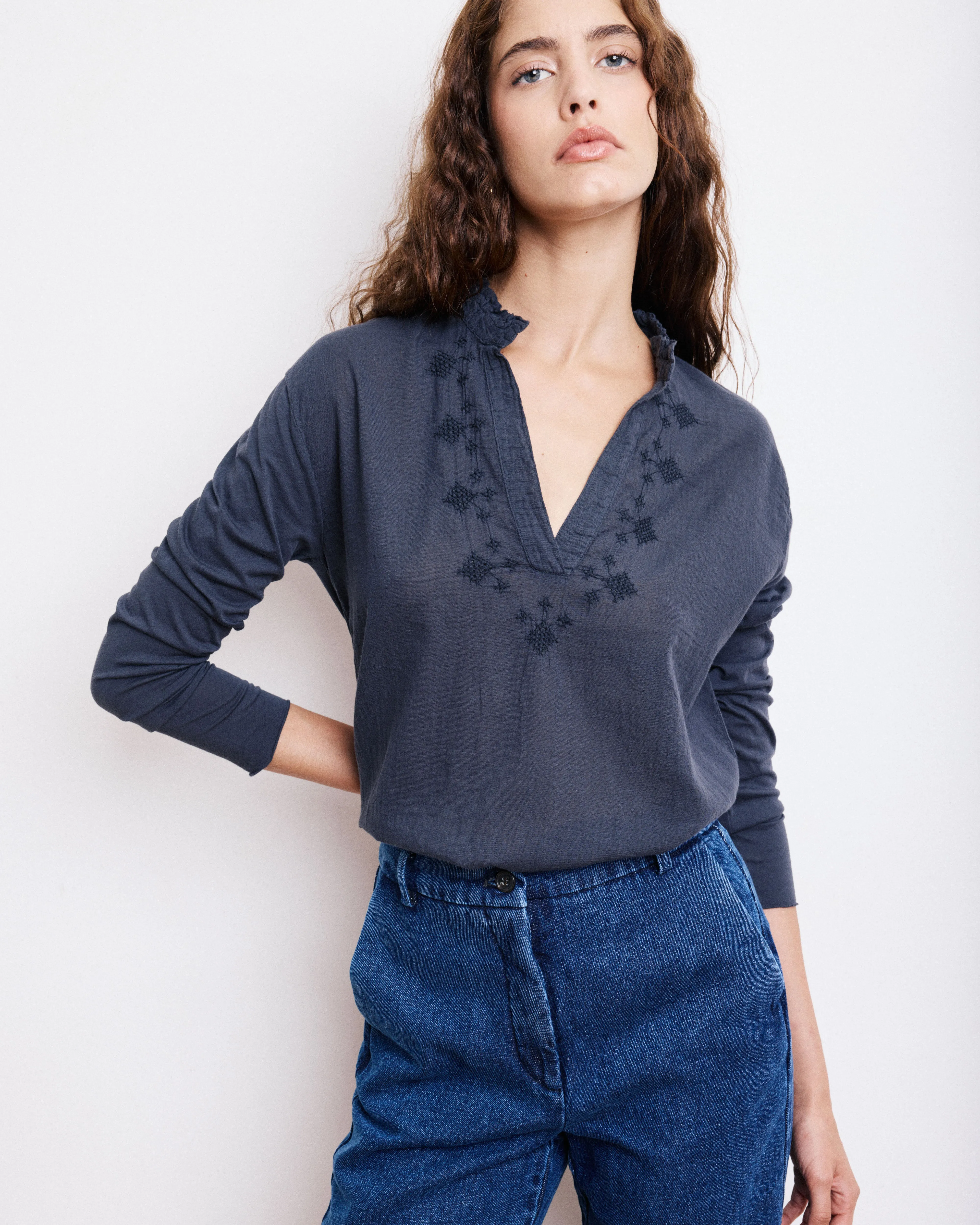 T-Shirt Femme en Coton Bi-Matière Carbone Turgan sold by Hartford product image thumbnail 2