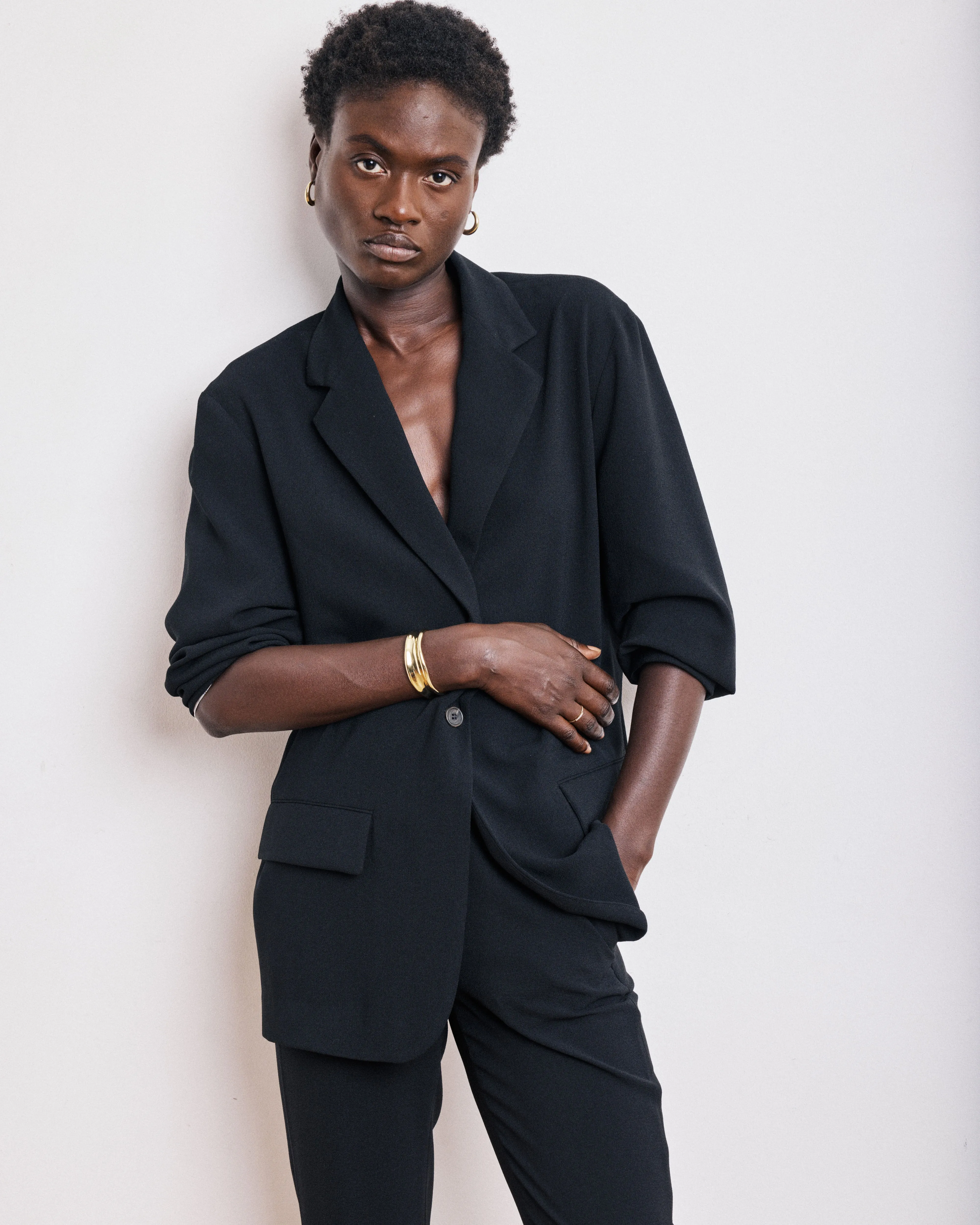 Veste Femme en Crêpe Noir Victo sold by Hartford