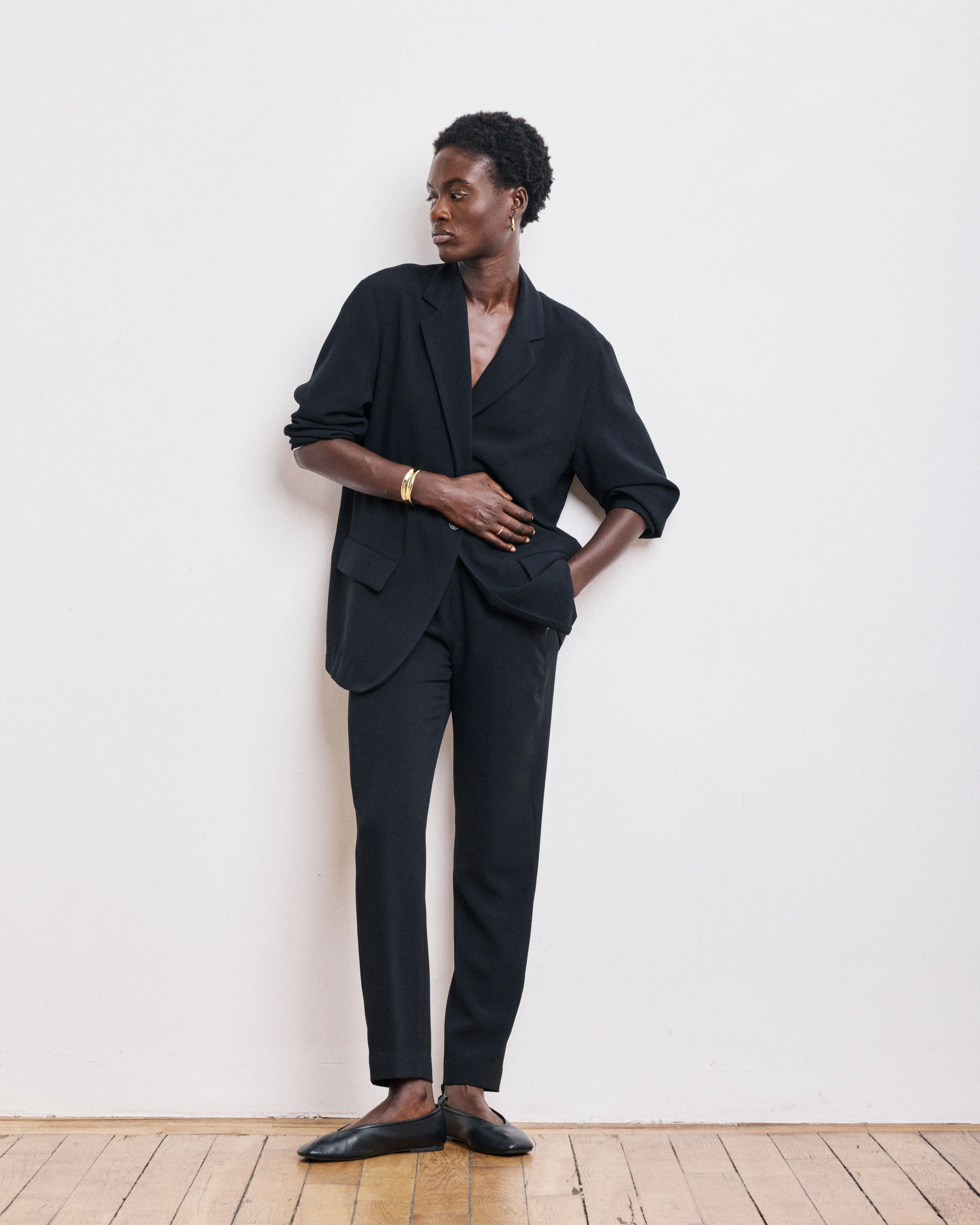 Veste Femme en Crêpe Noir Victo sold by Hartford product image thumbnail 5