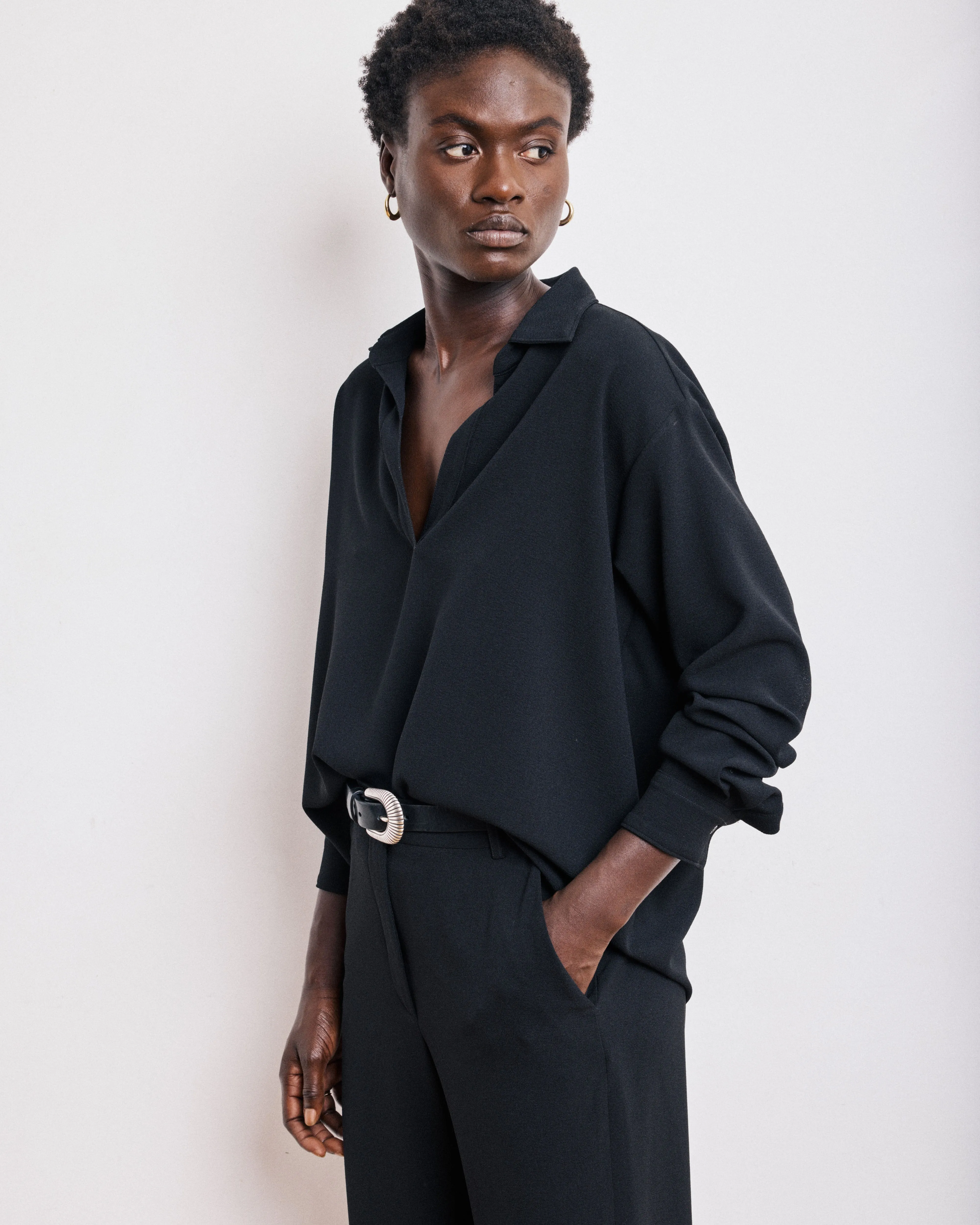 Blouse Femme en Crêpe Noir Chorus sold by Hartford product image thumbnail 2