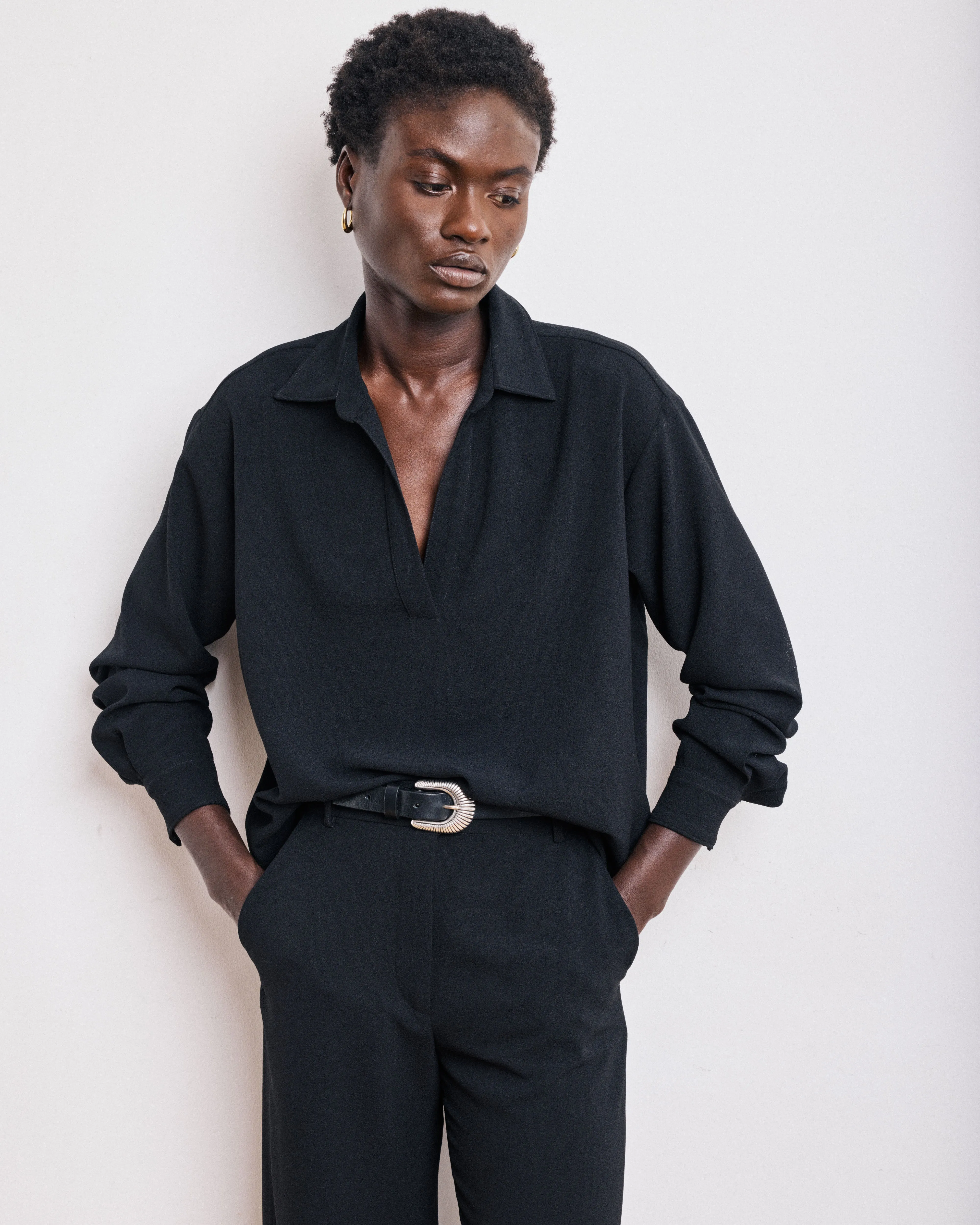 Blouse Femme en Crêpe Noir Chorus sold by Hartford