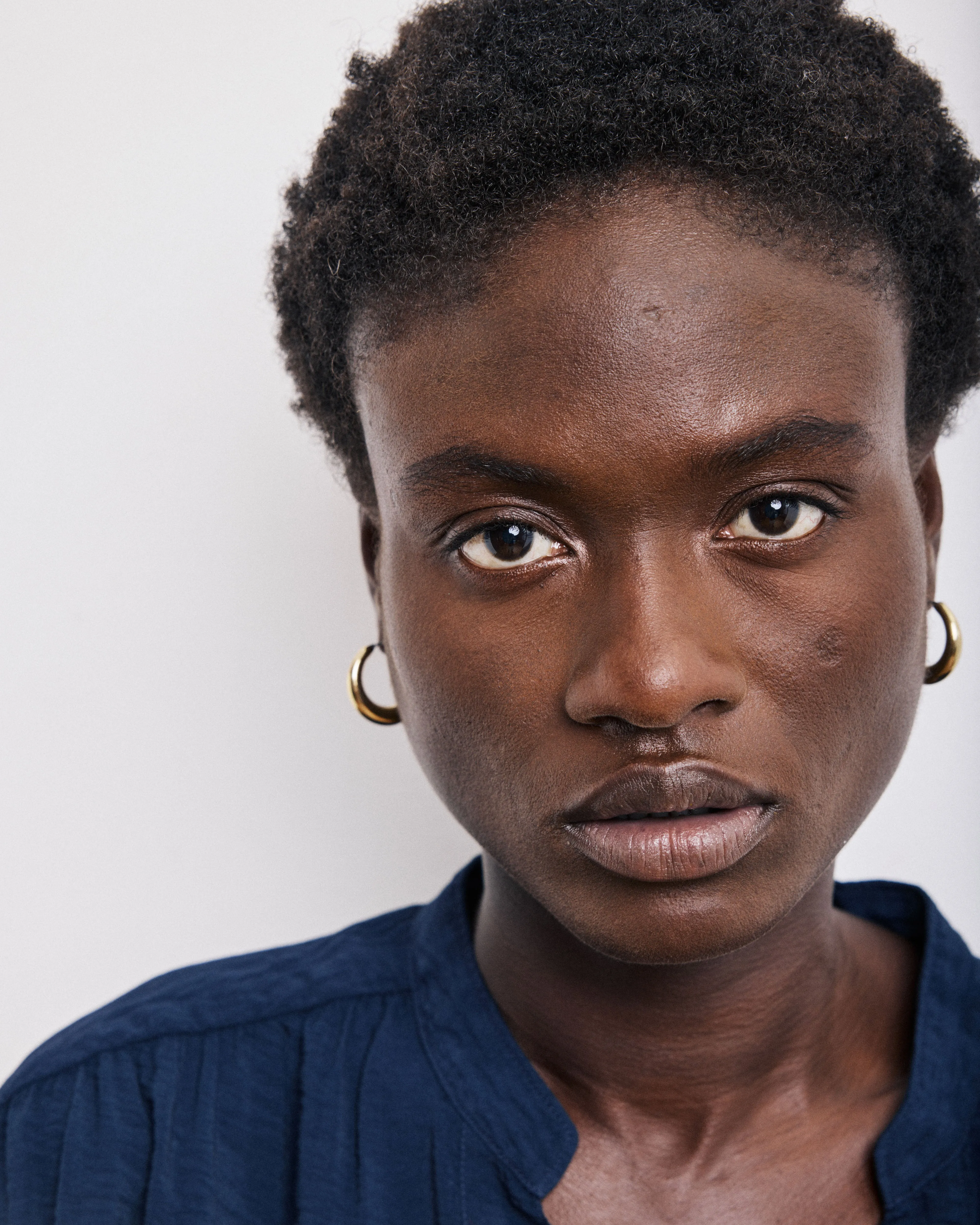 Blouse Femme en Viscose Froissée Bleu Marine Calo sold by Hartford product image thumbnail 3