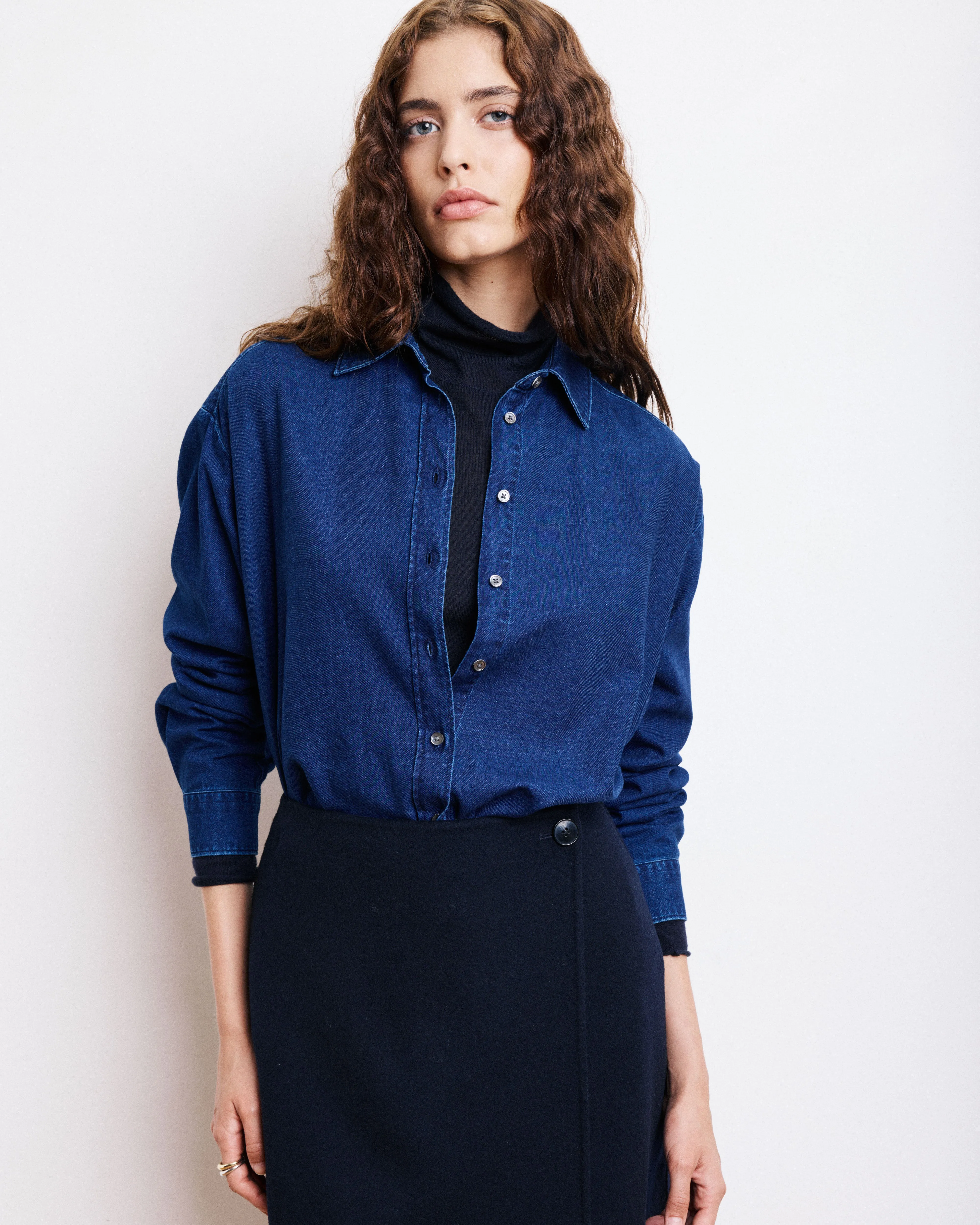 Chemise Femme en Coton Bleu Indigo Cinema sold by Hartford product image thumbnail 2