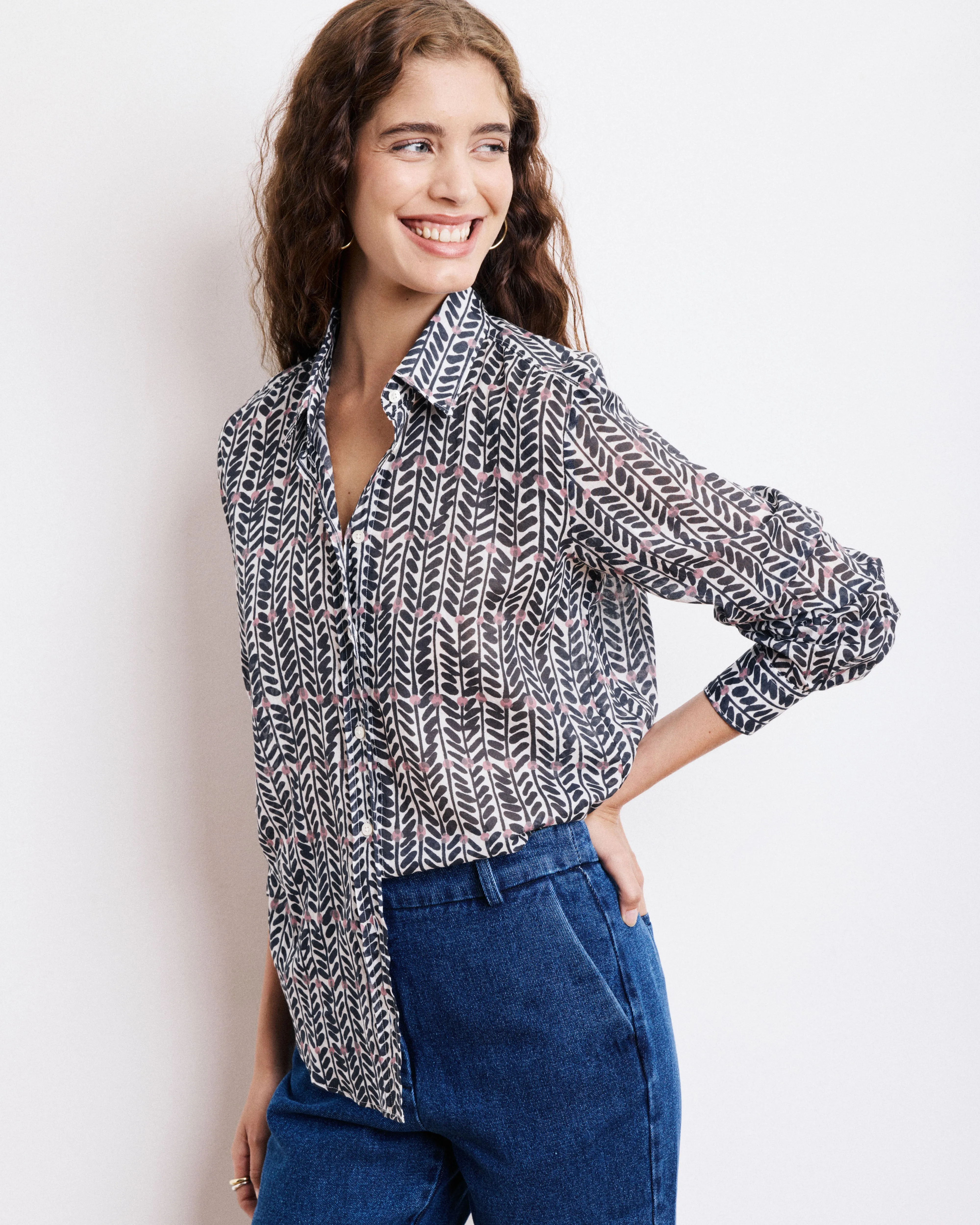 Chemise Femme en Coton Imprimé Bleu Marine Coraz sold by Hartford