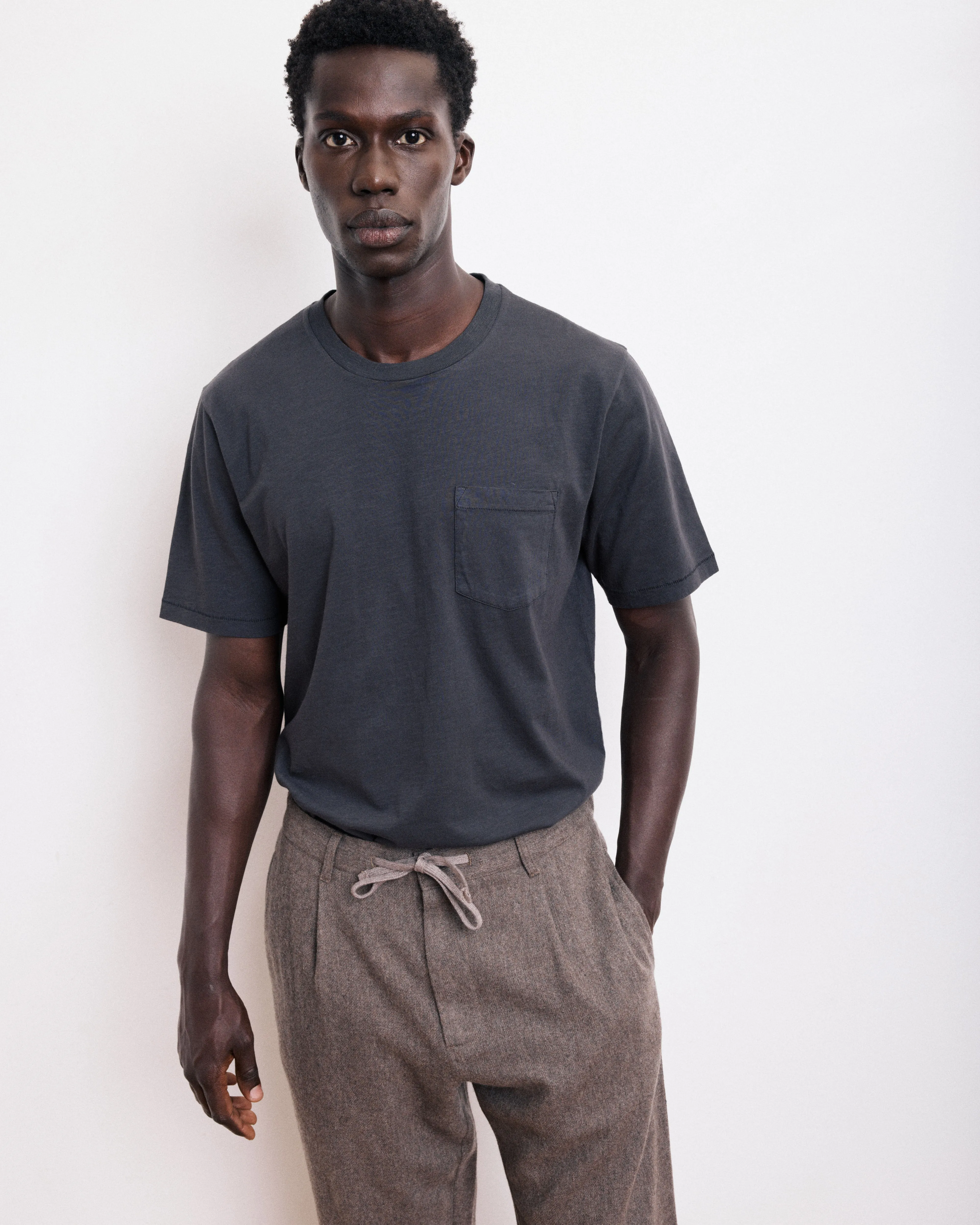 T-Shirt Homme en Coton Slub Charbon Carbone Crew sold by Hartford product image thumbnail 3