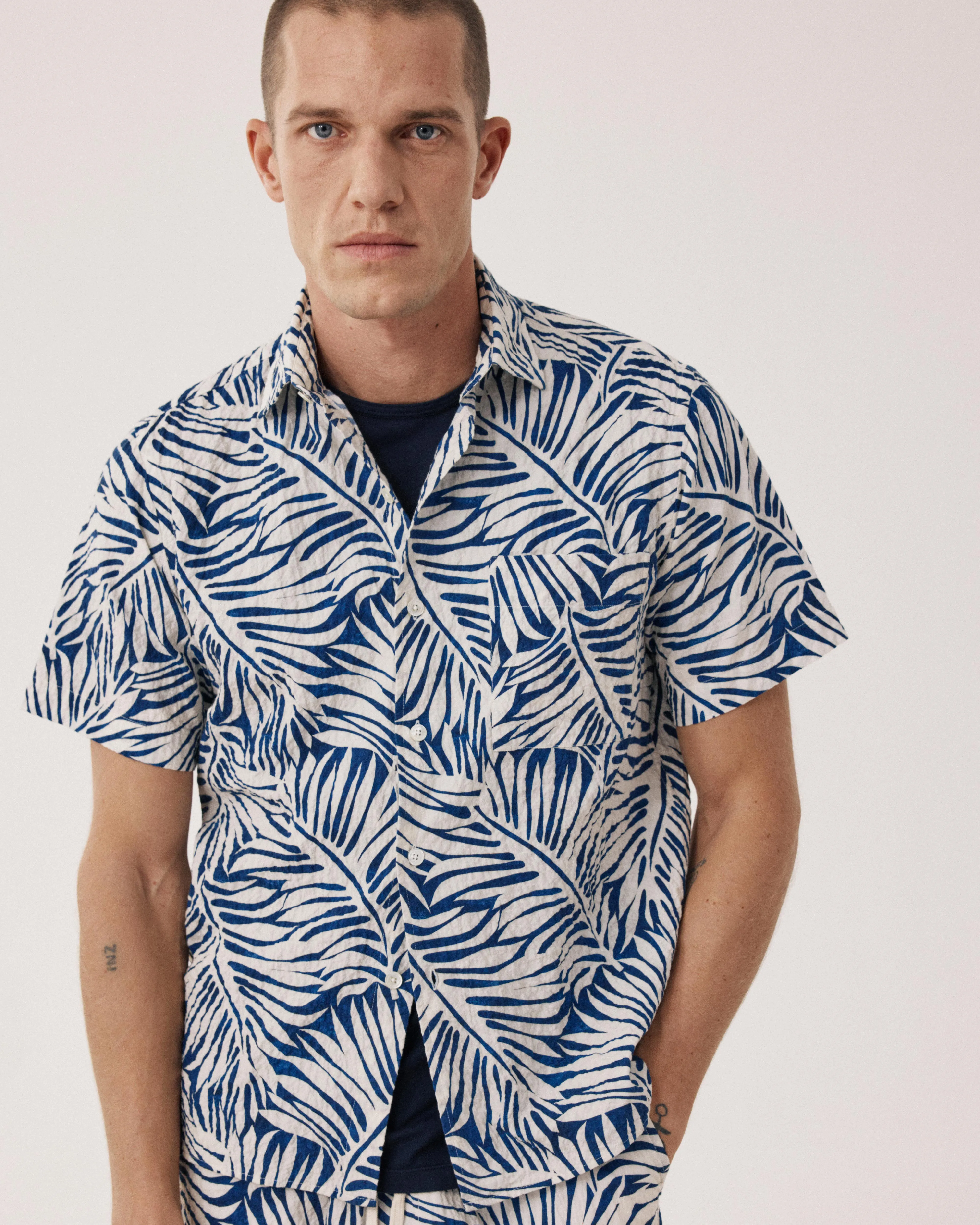 Chemise Homme en Coton Imprimé Palmiers Bleu Pedro sold by Hartford product image thumbnail 5