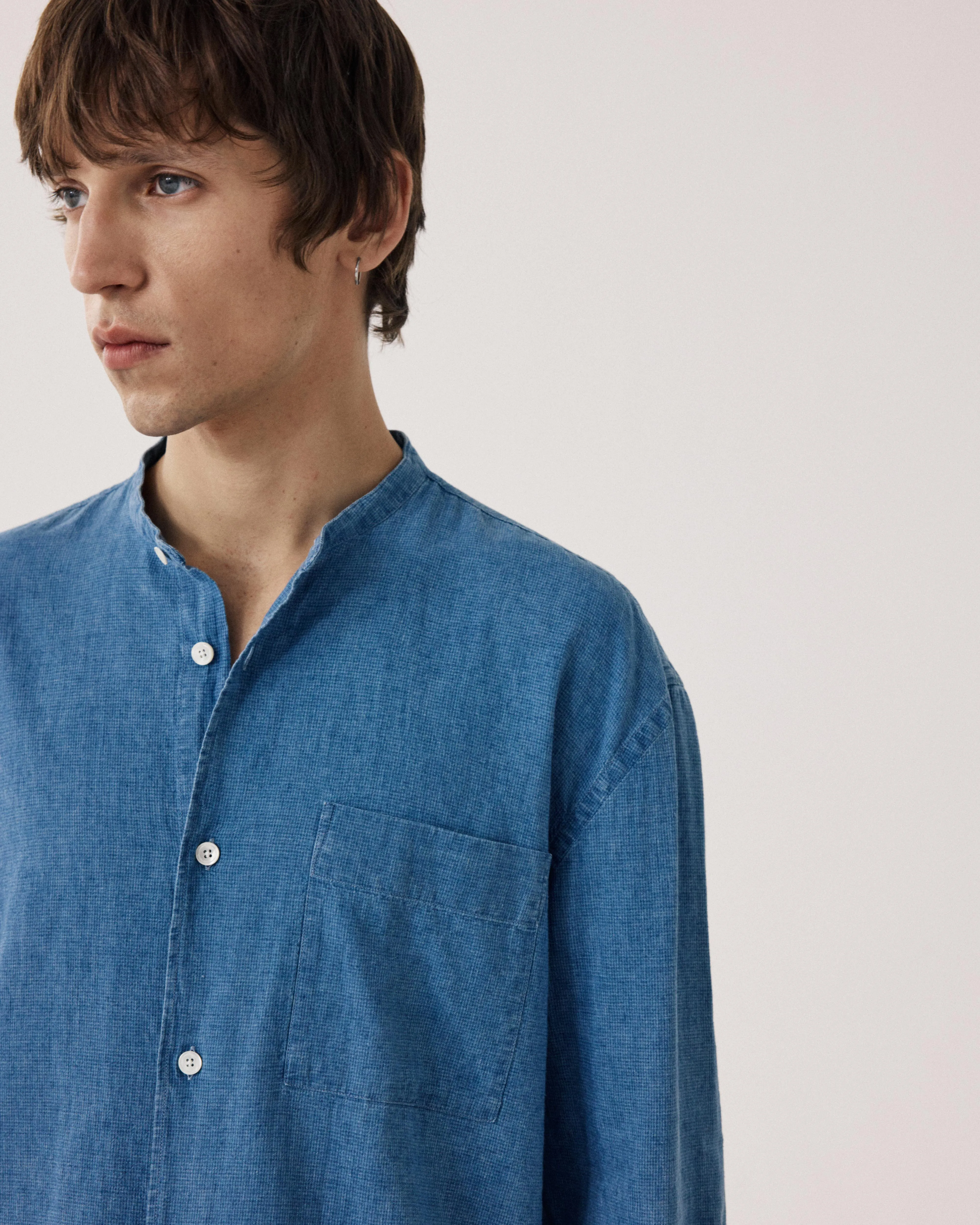 Chemise Homme en Lin & Coton Bleu Indigo Fisher sold by Hartford product image thumbnail 2