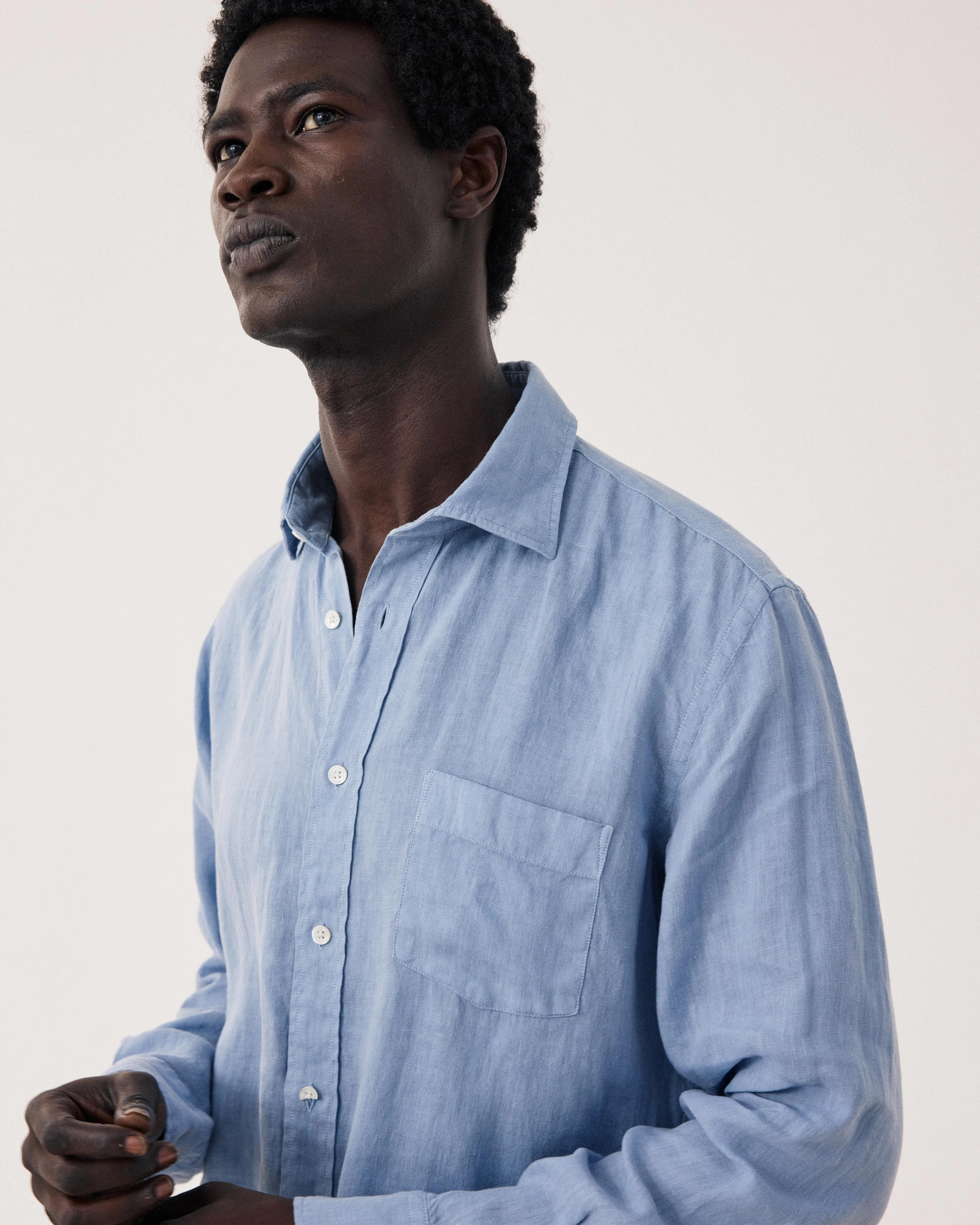 Chemise Homme en Lin Bleu Clair Paul sold by Hartford product image thumbnail 2