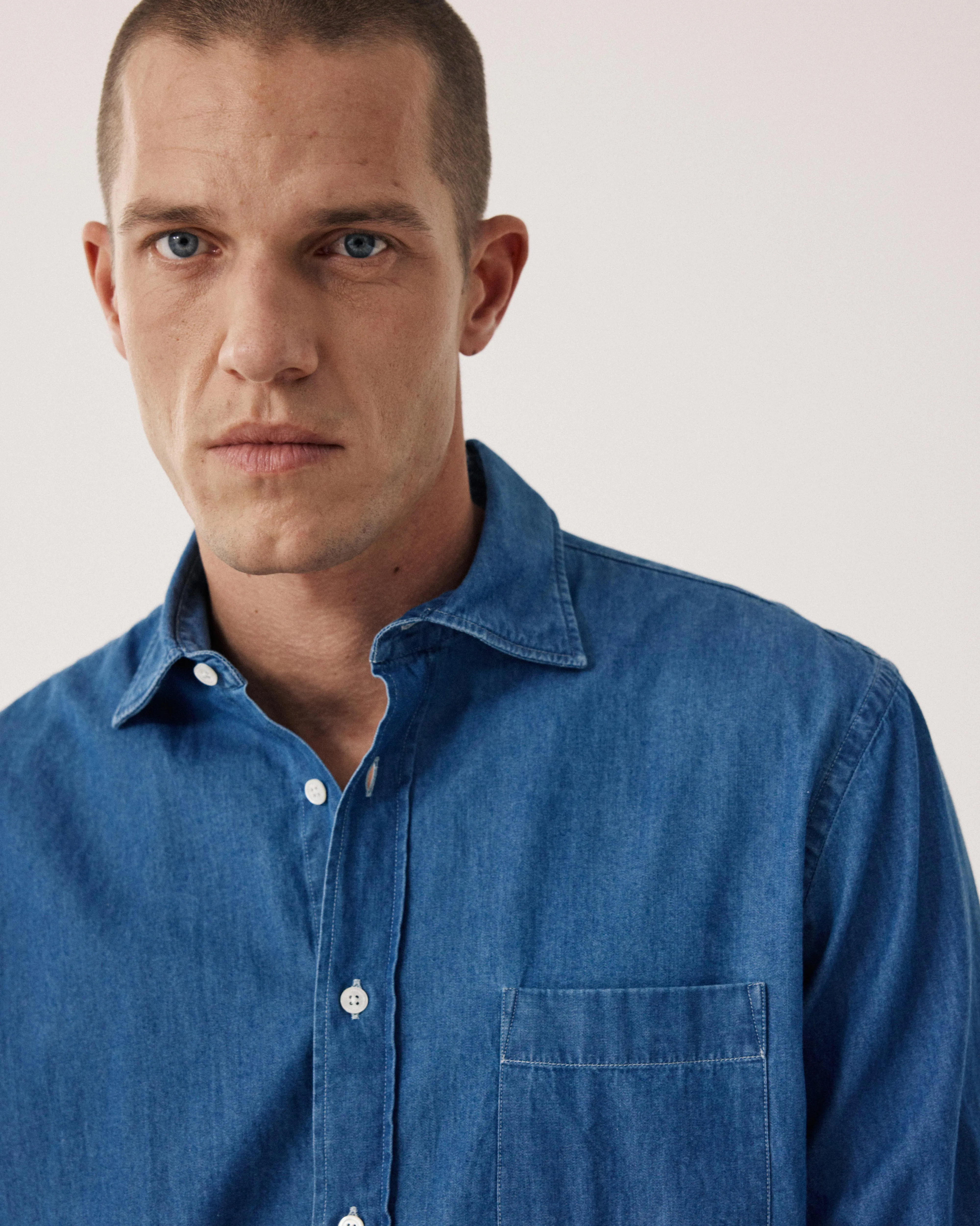 Chemise Homme en Denim Léger Bleu Indigo Paul sold by Hartford product image thumbnail 2