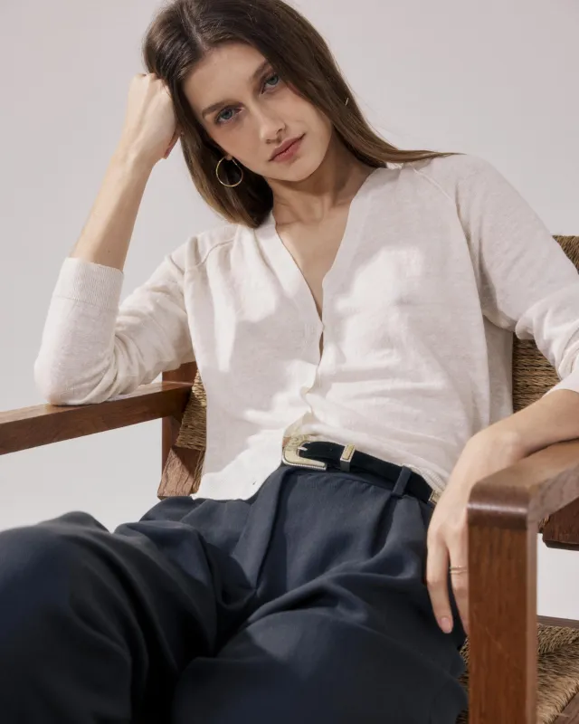 Cardigan Femme en Lin Ecru Moriba sold by Hartford