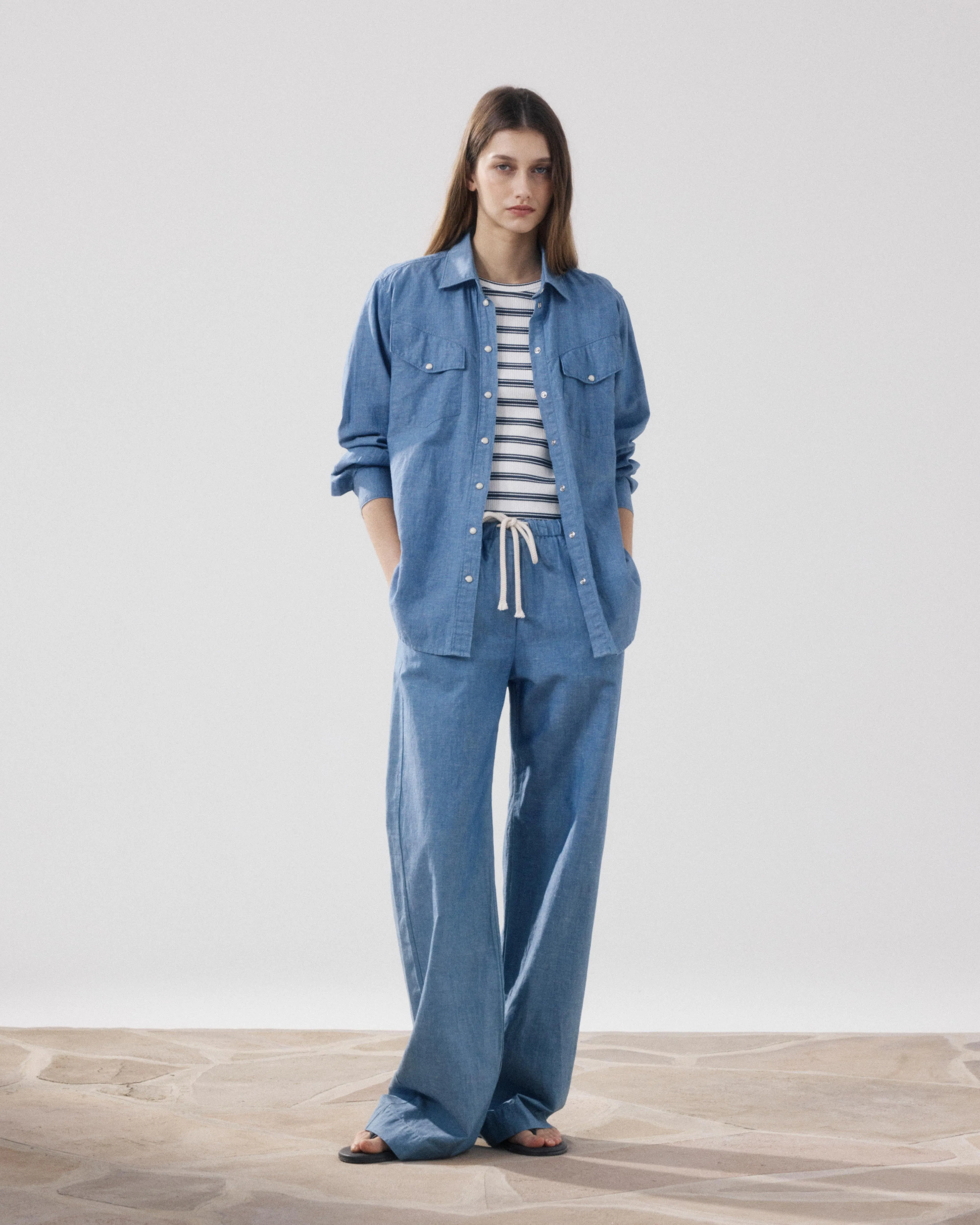 Chemise Femme en Coton & Lin Bleu Denim Cameron sold by Hartford product image thumbnail 2