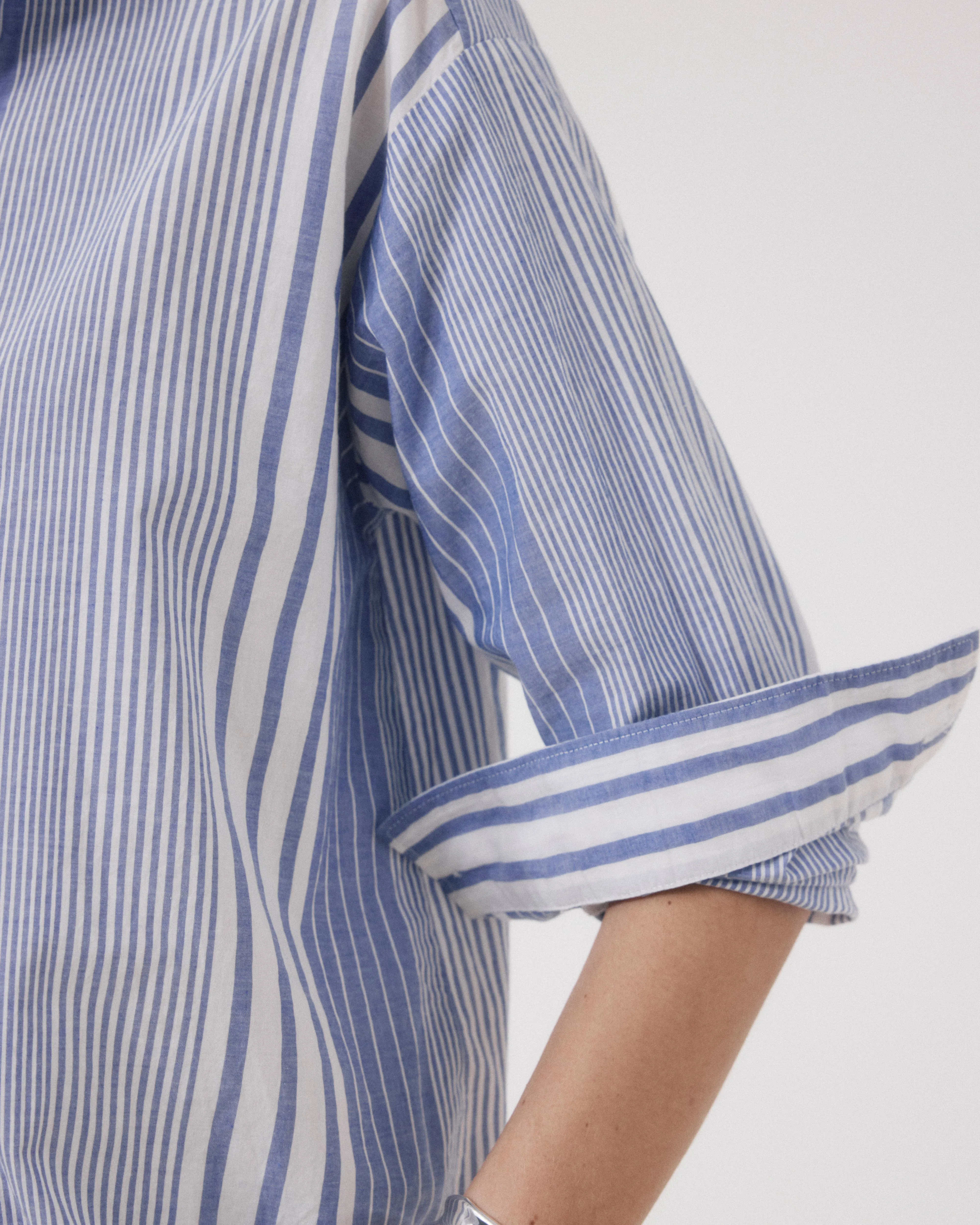 Chemise Femme en Coton Blanc & Bleu Charlot sold by Hartford product image thumbnail 5