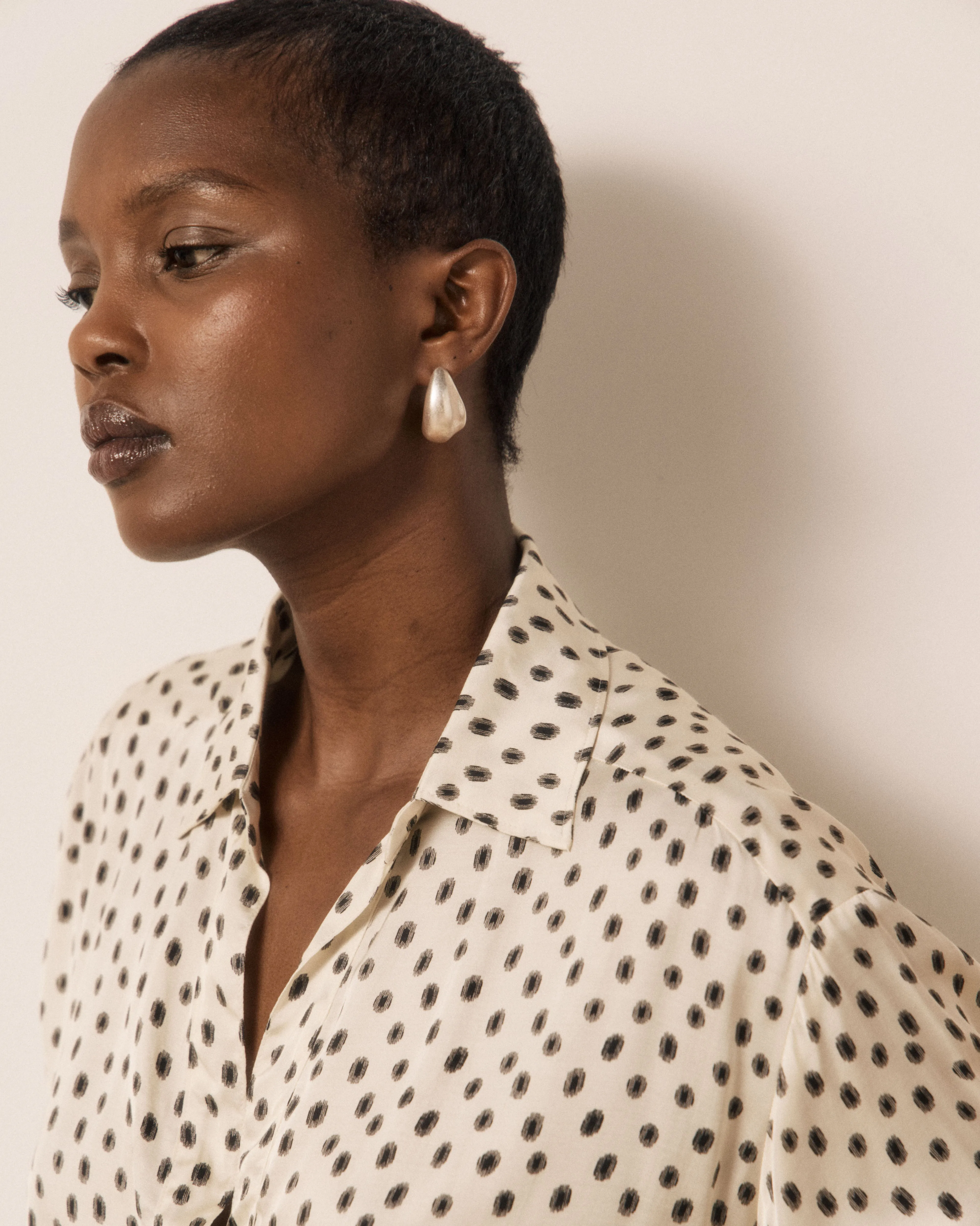 Blouse Femme en Viscose à Pois Blanc & Noir Chorus sold by Hartford product image thumbnail 5