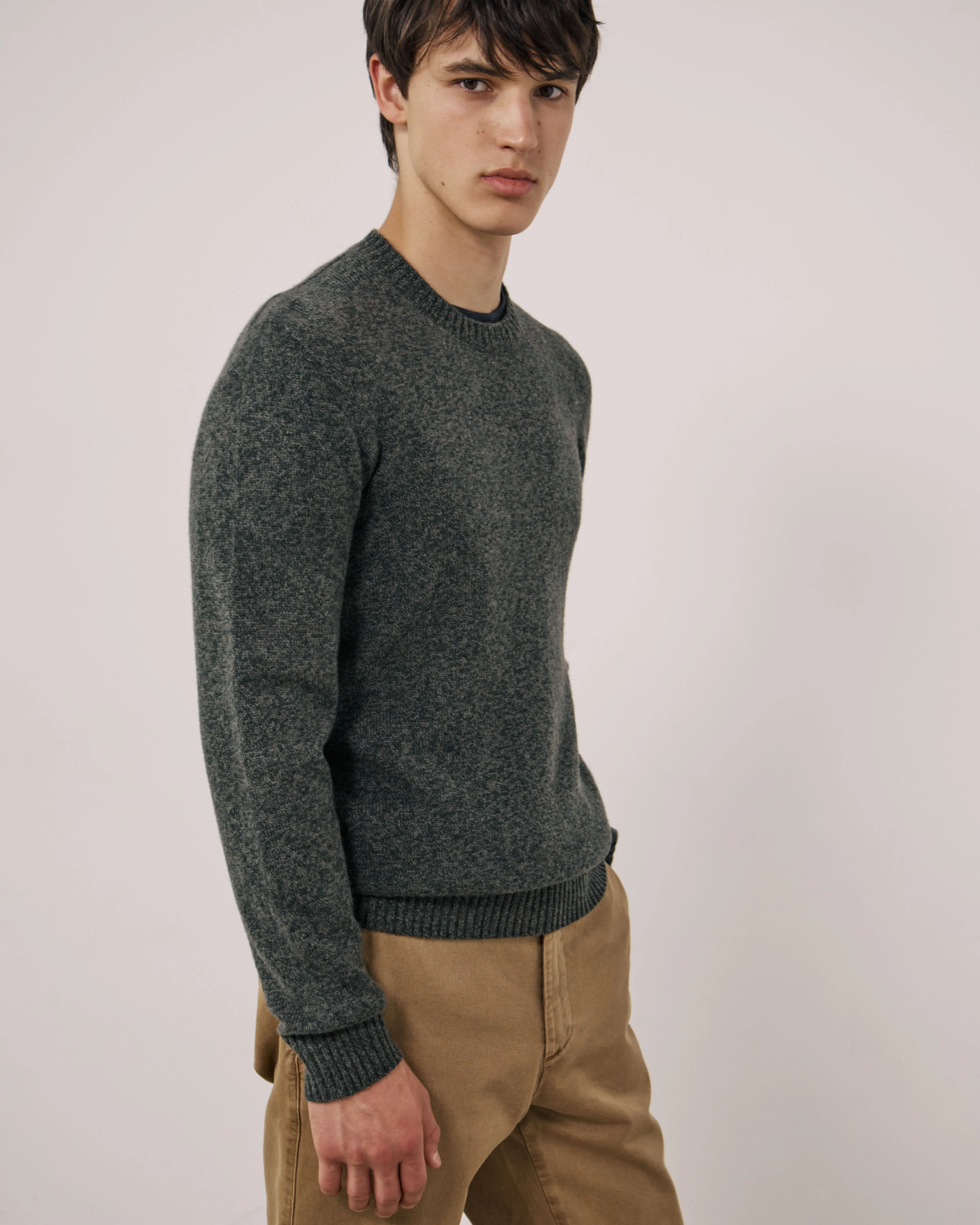 Pull Homme en Laine Mérinos Extrafine Vert Camo Seamless Crew sold by Hartford product image thumbnail 3