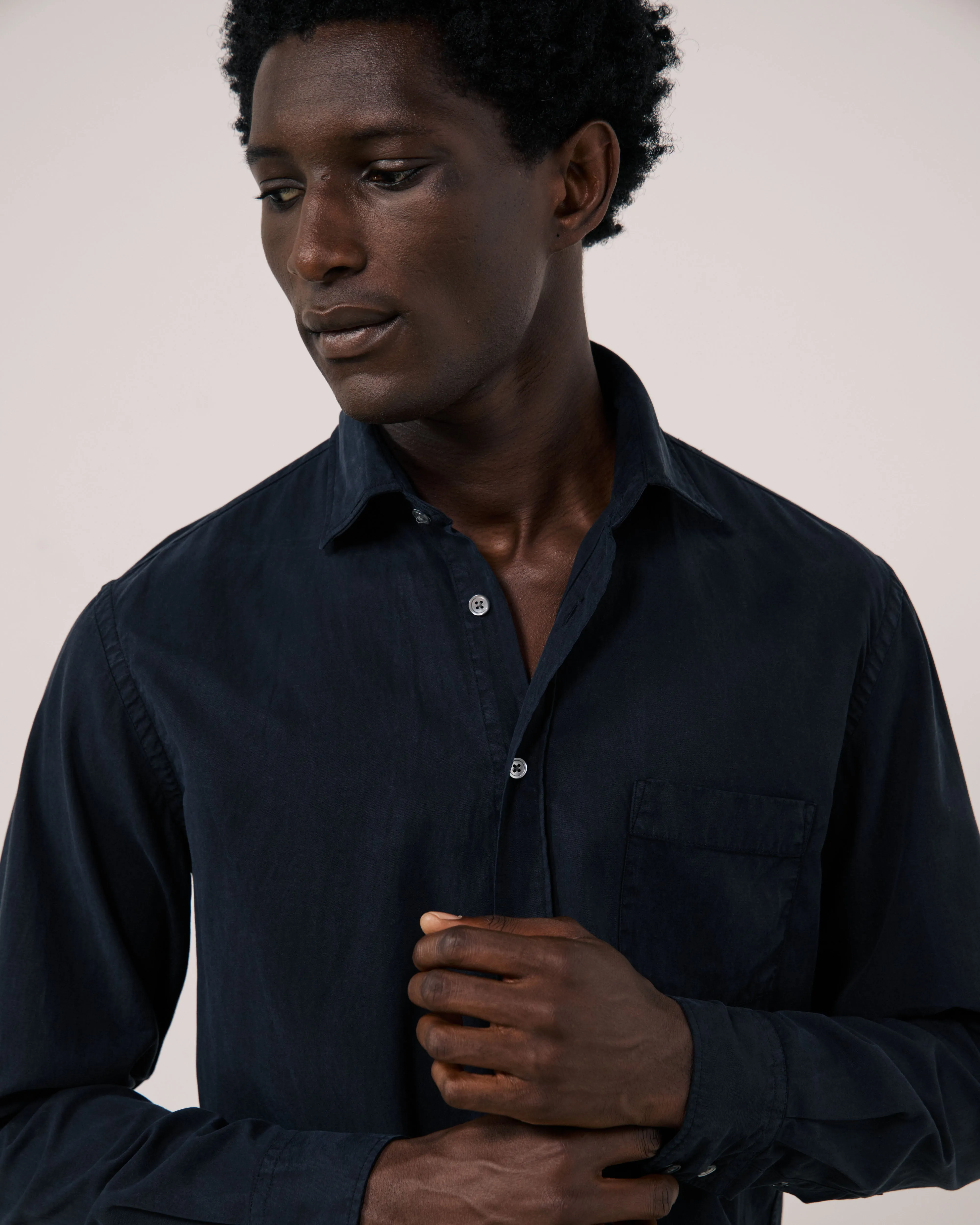Chemise Homme en Tencel & Coton Bleu Marine Paul sold by Hartford product image thumbnail 3