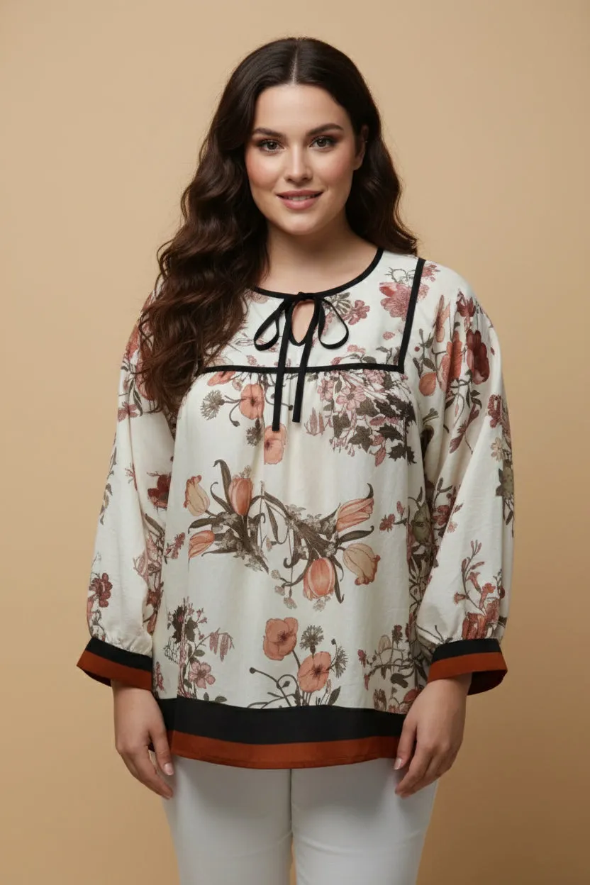 Womens Soft Floral Piping And Border Detail Top sold by Hayden product image thumbnail 2