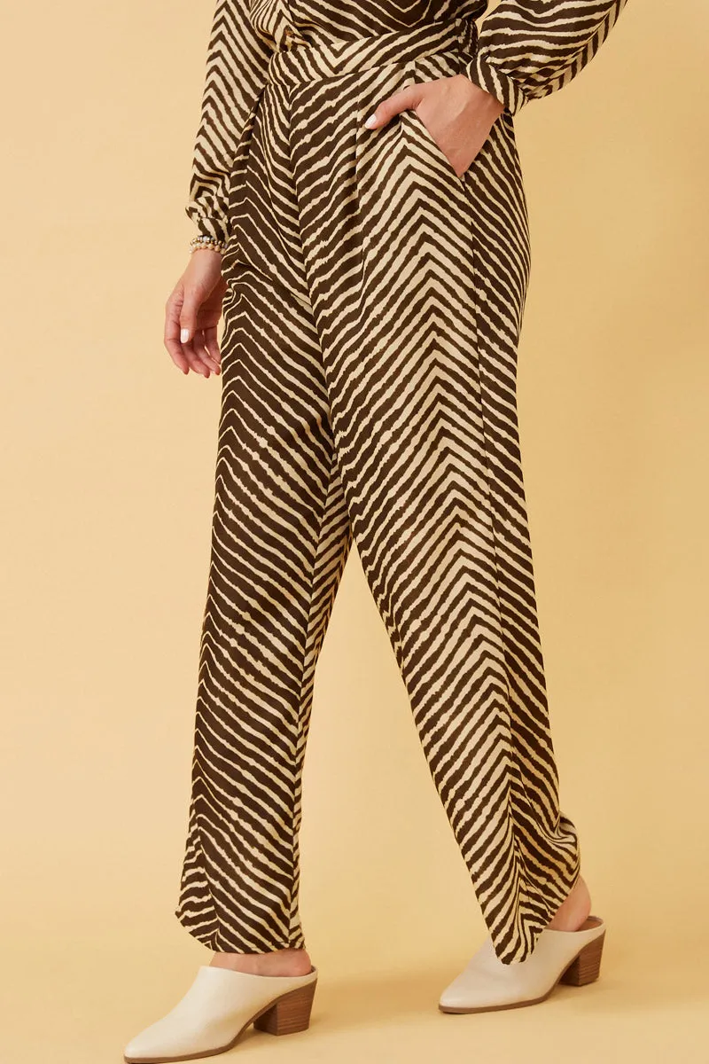 Womens Animal Print Pleated Detail Wide Leg Pants sold by Hayden product image thumbnail 3