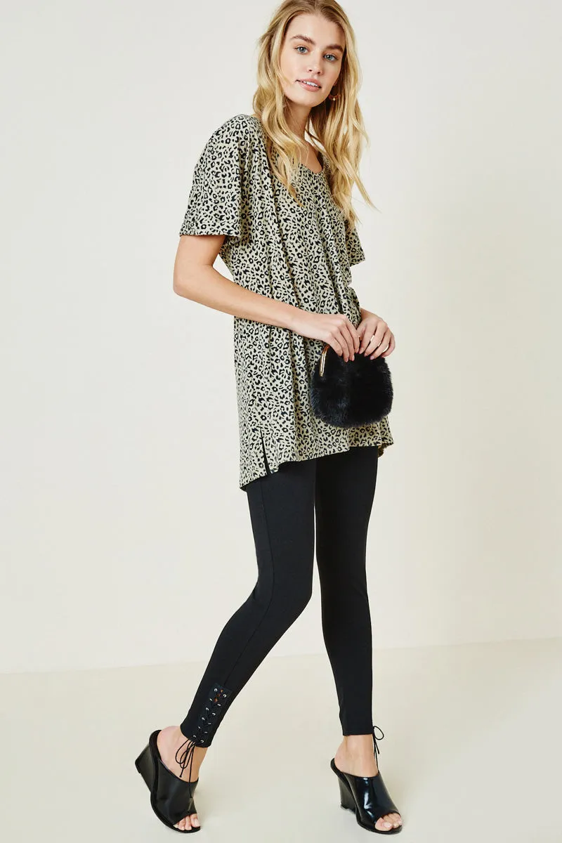 Womens Leopard Knit Short Sleeves V-Neck Tee sold by Hayden product image thumbnail 4