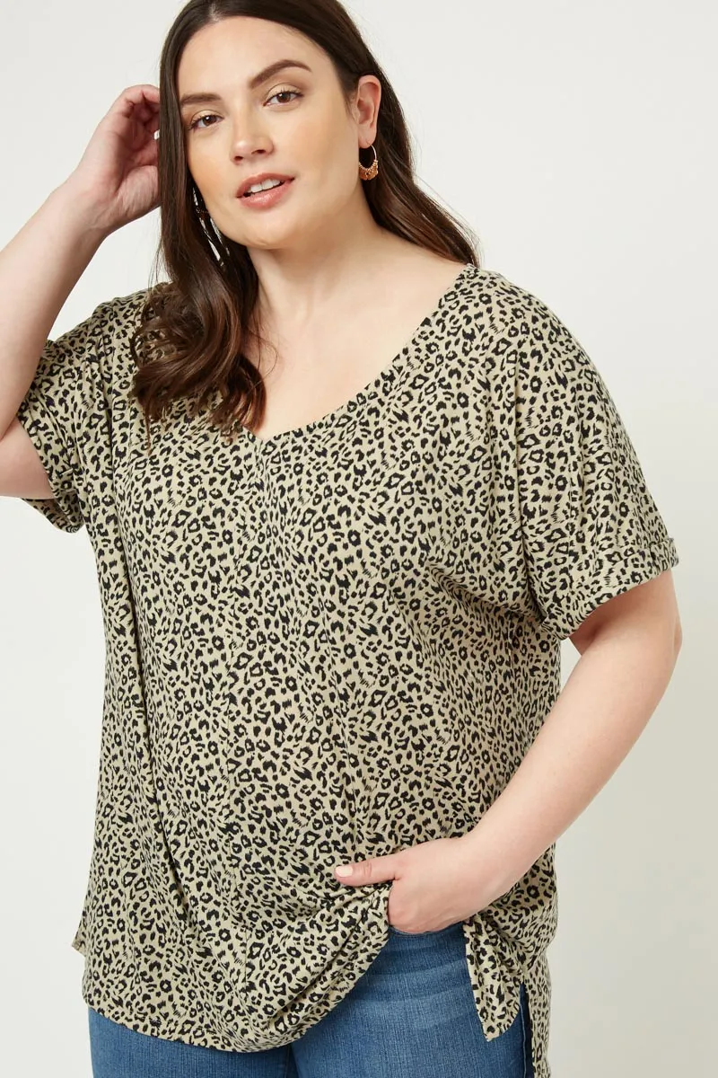 Womens Leopard Knit Short Sleeves V-Neck Tee sold by Hayden product image thumbnail 2