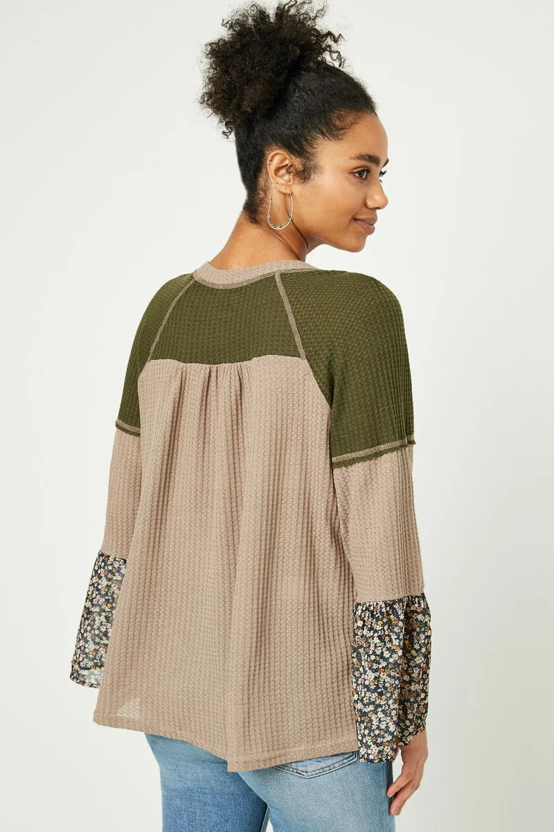 Womens Floral Colorblock Raglan Knit Top sold by Hayden product image thumbnail 3