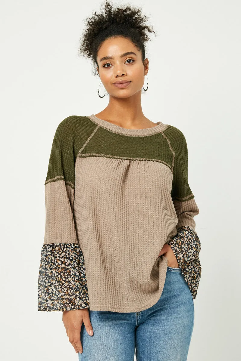 Womens Floral Colorblock Raglan Knit Top sold by Hayden product image thumbnail 4