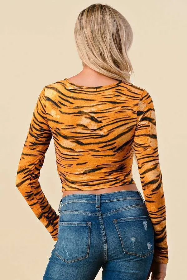 Cut Out Detail Side Ruched Print Crop Top sold by Heart & Hips product image thumbnail 4