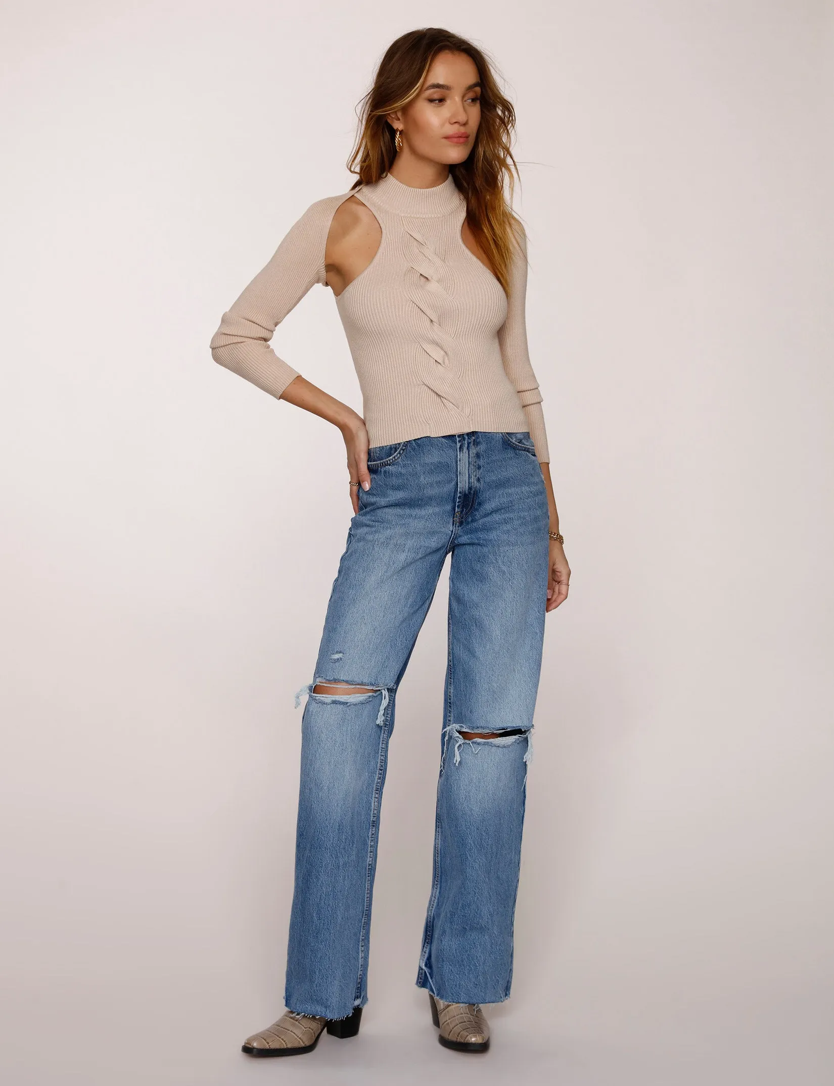 Maria Shrug Set sold by Heartloom