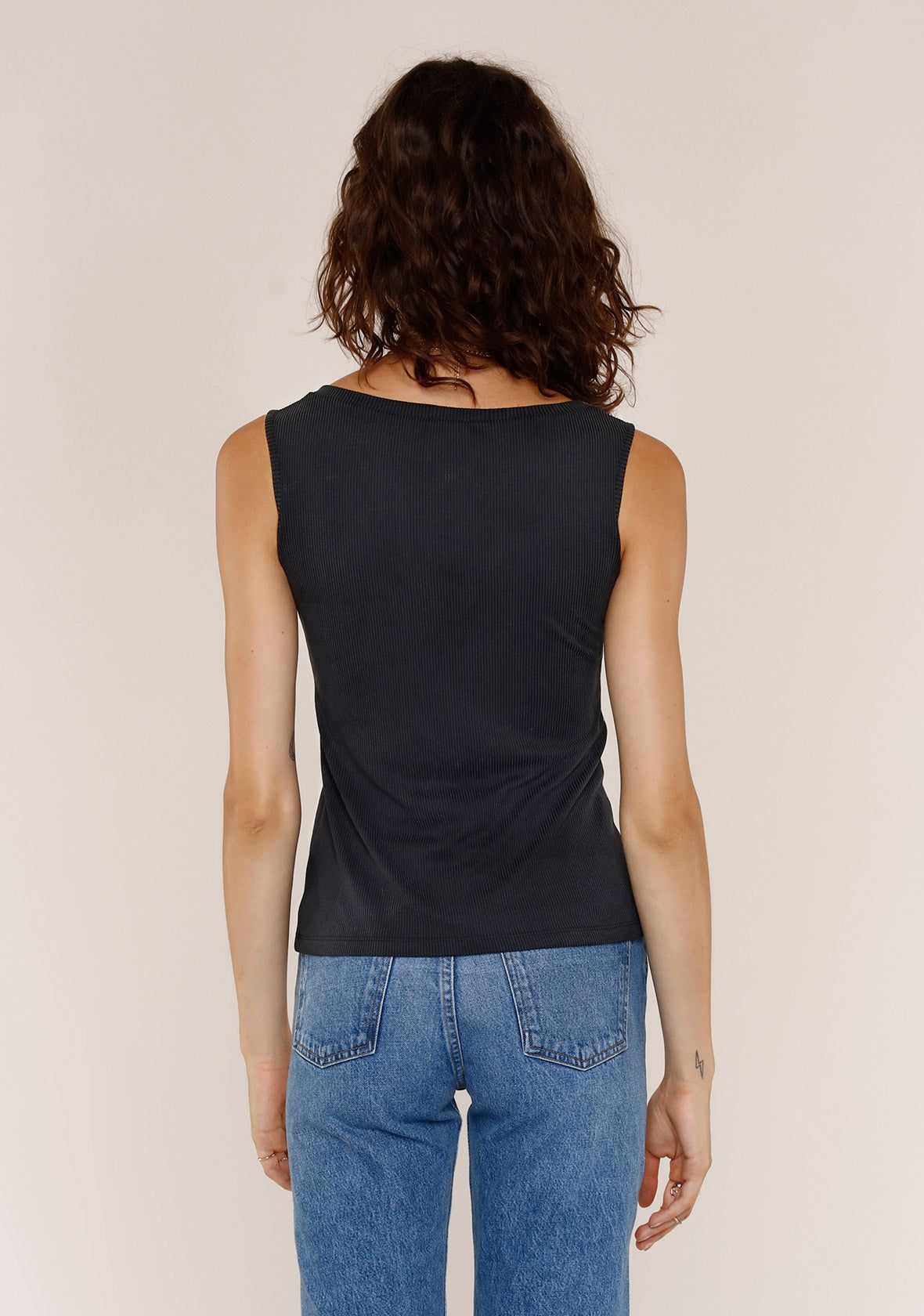 Lark Tank sold by Heartloom product image thumbnail 4