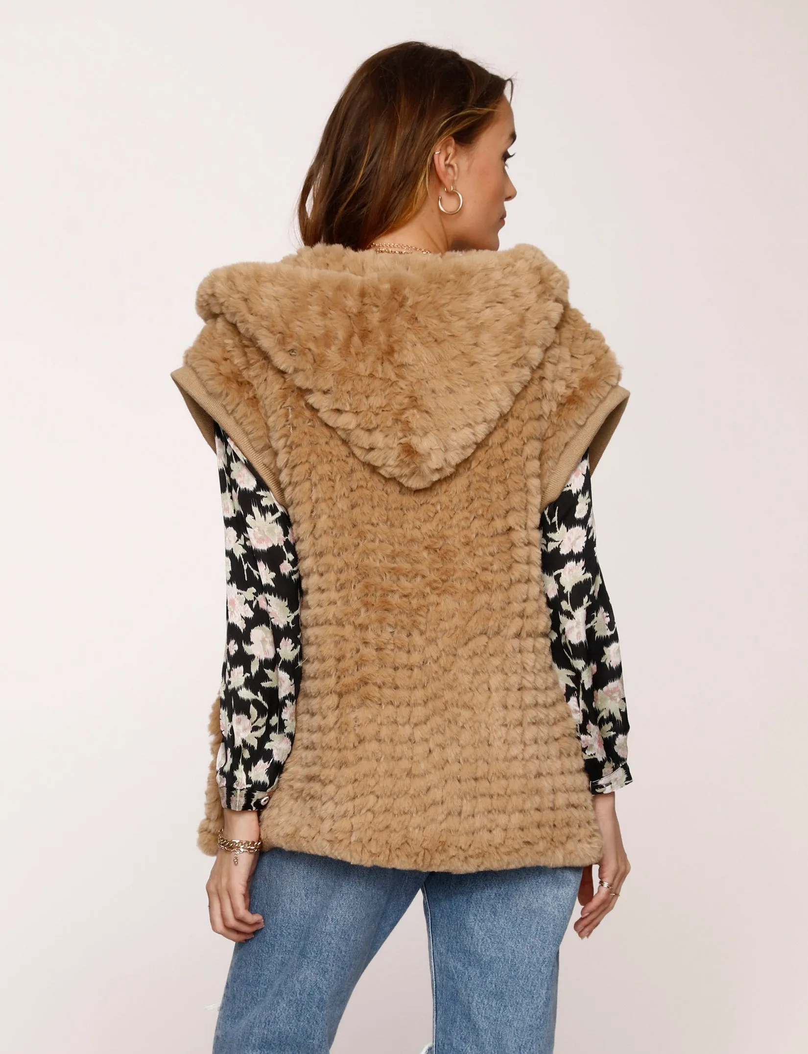 Kennedy Vest sold by Heartloom product image thumbnail 4