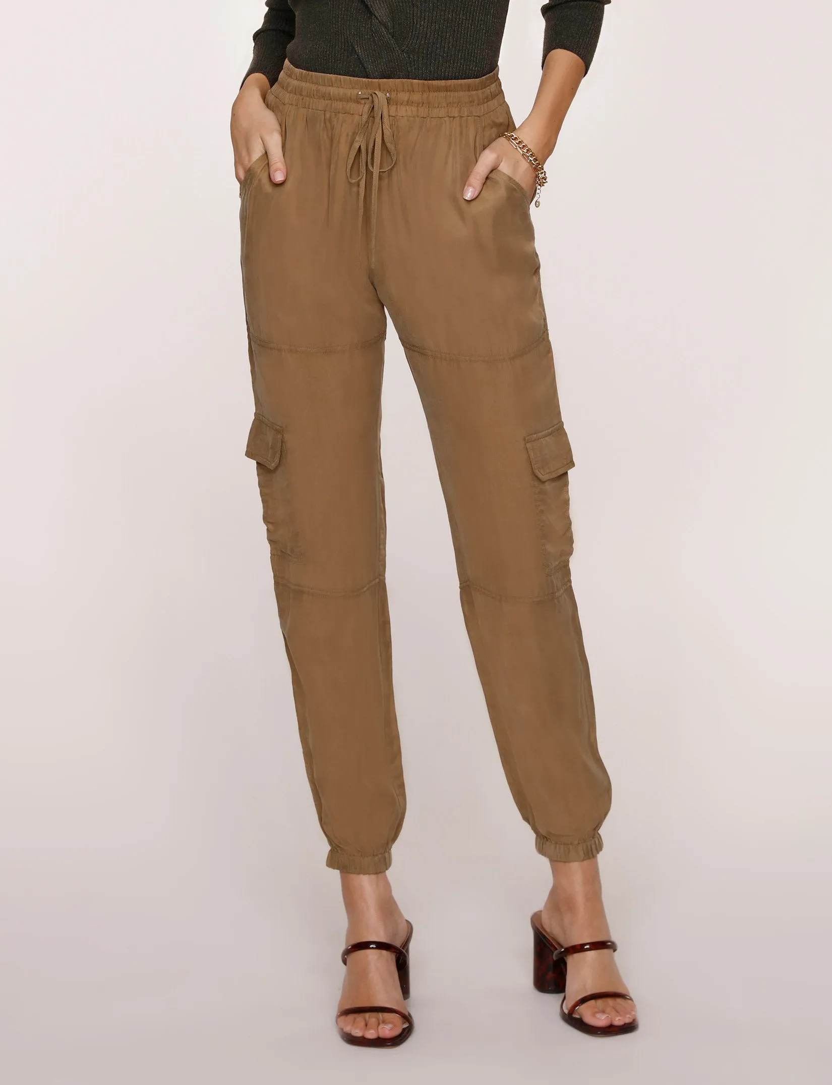 Hetal Jogger sold by Heartloom product image thumbnail 2