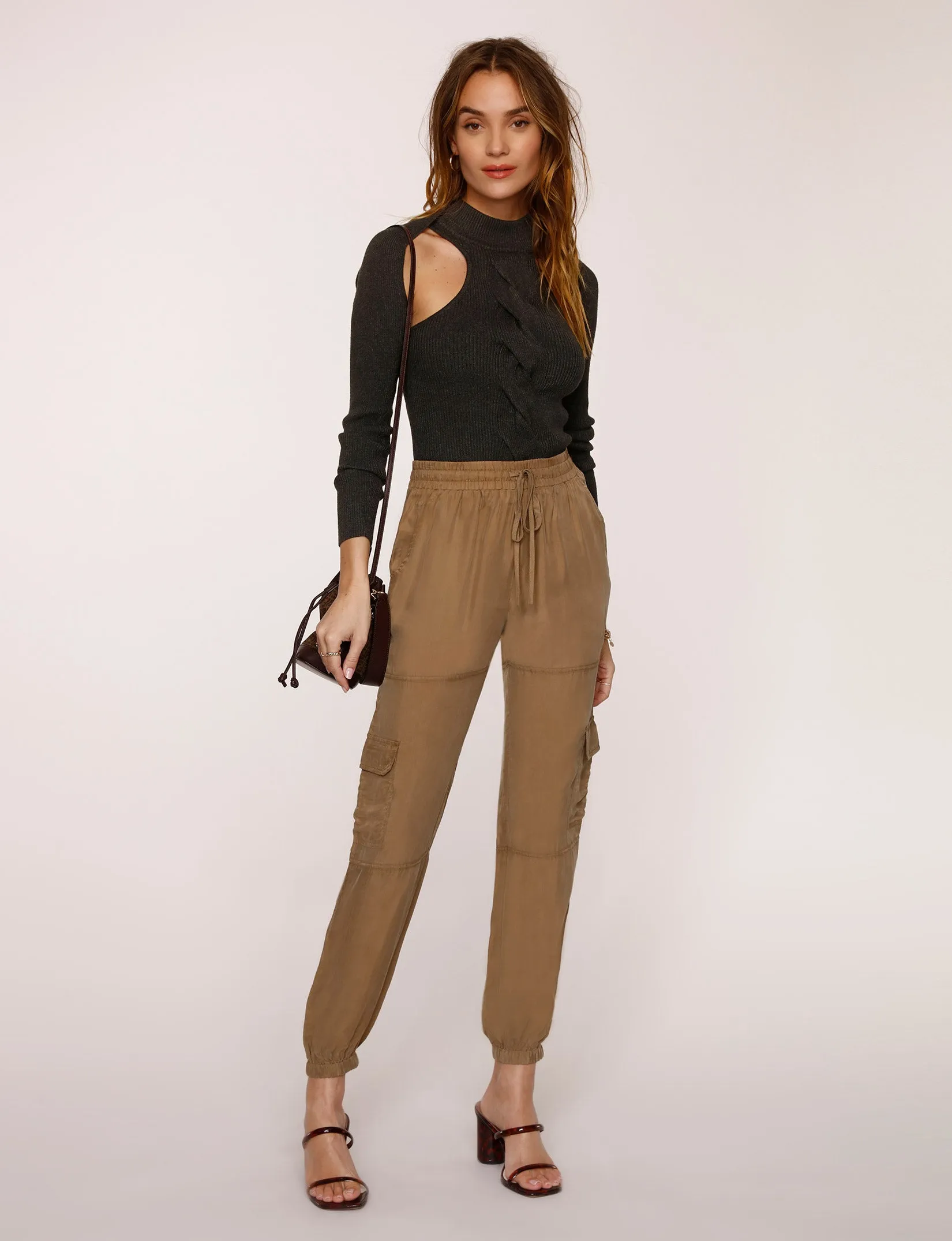 Hetal Jogger sold by Heartloom