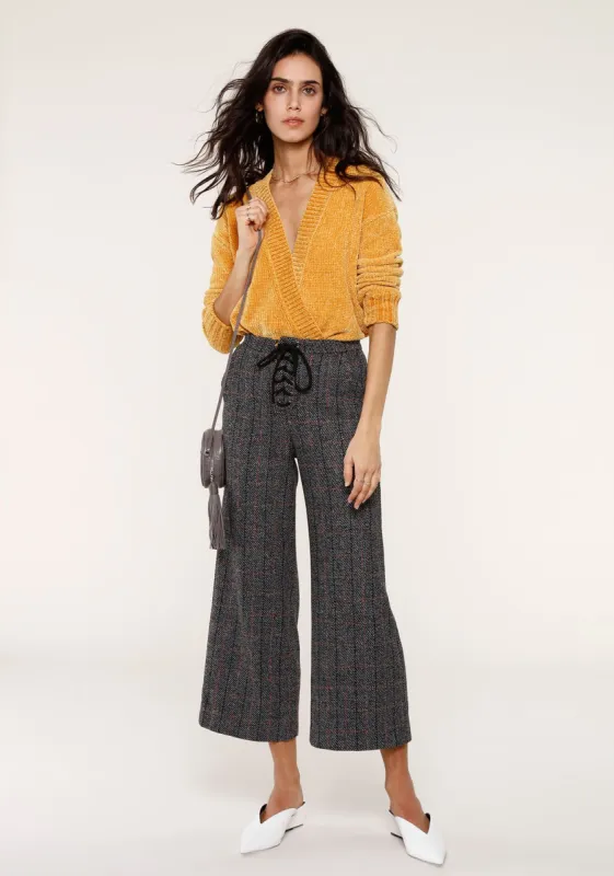 Lyra Pant sold by Heartloom