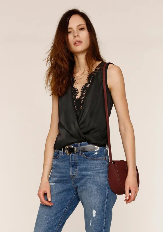 Singer Top sold by Heartloom