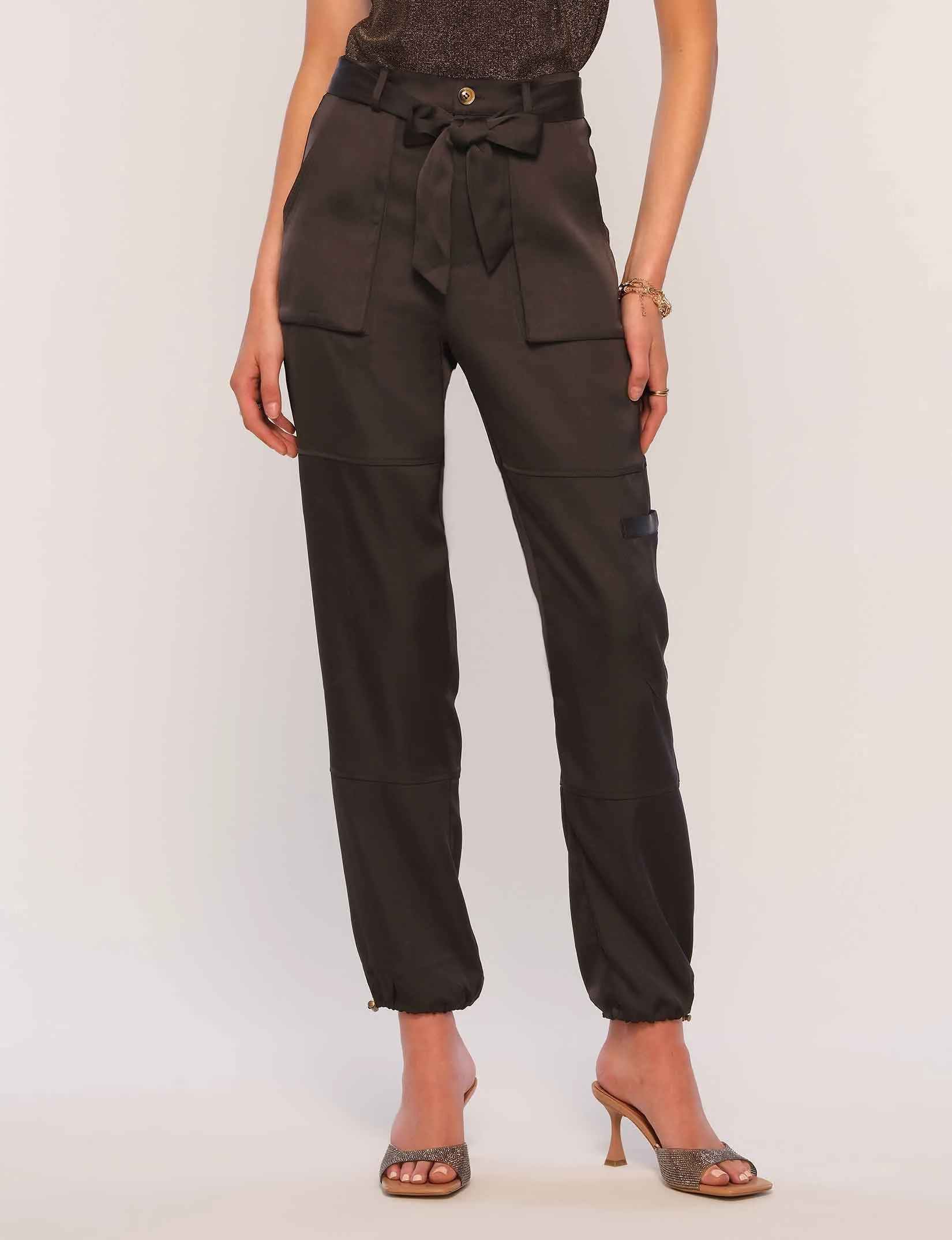 eliza pant sold by Heartloom product image thumbnail 3