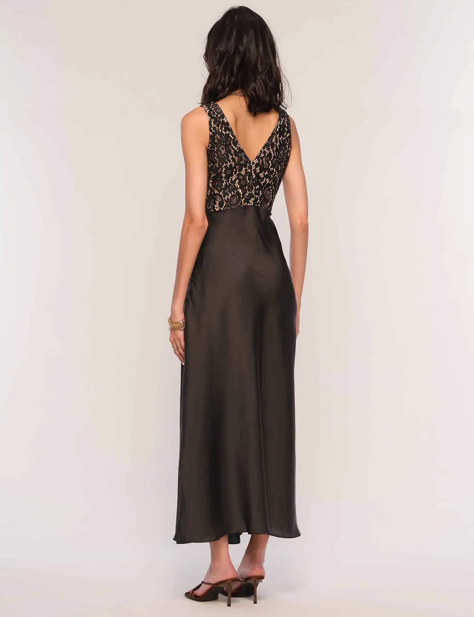 alune dress sold by Heartloom product image thumbnail 3