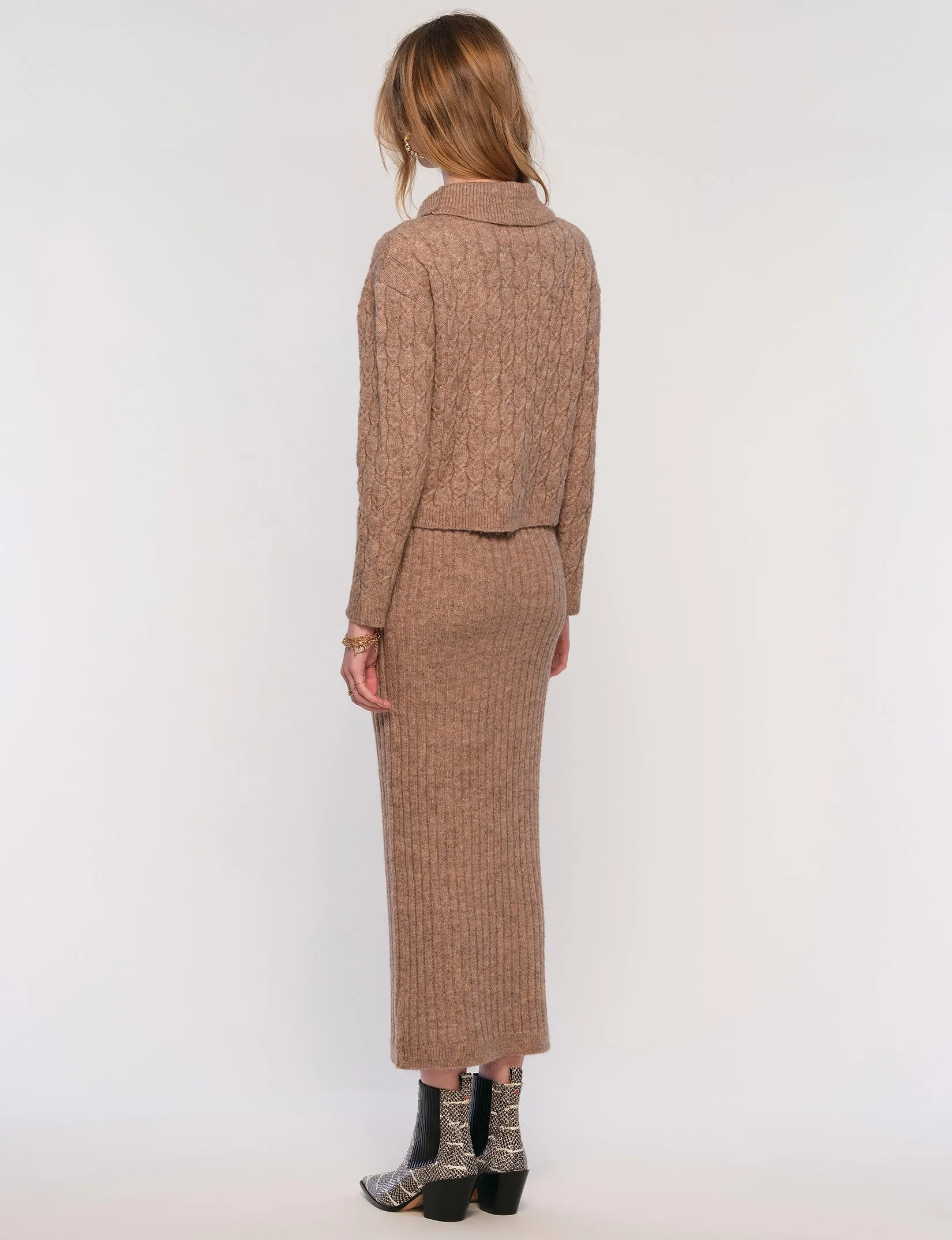 oliviera set sold by Heartloom product image thumbnail 3