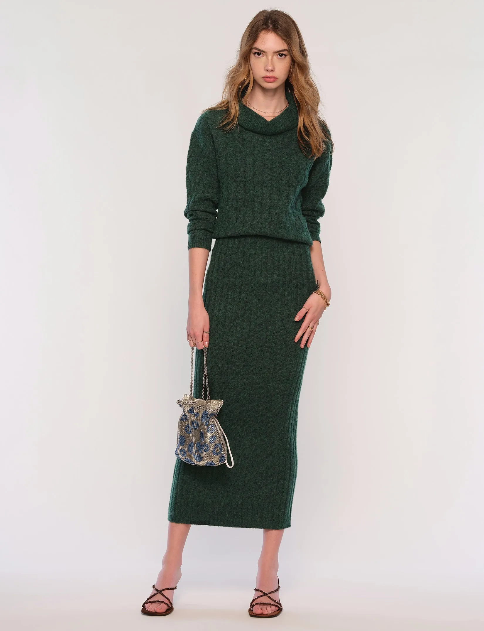 oliviera set sold by Heartloom